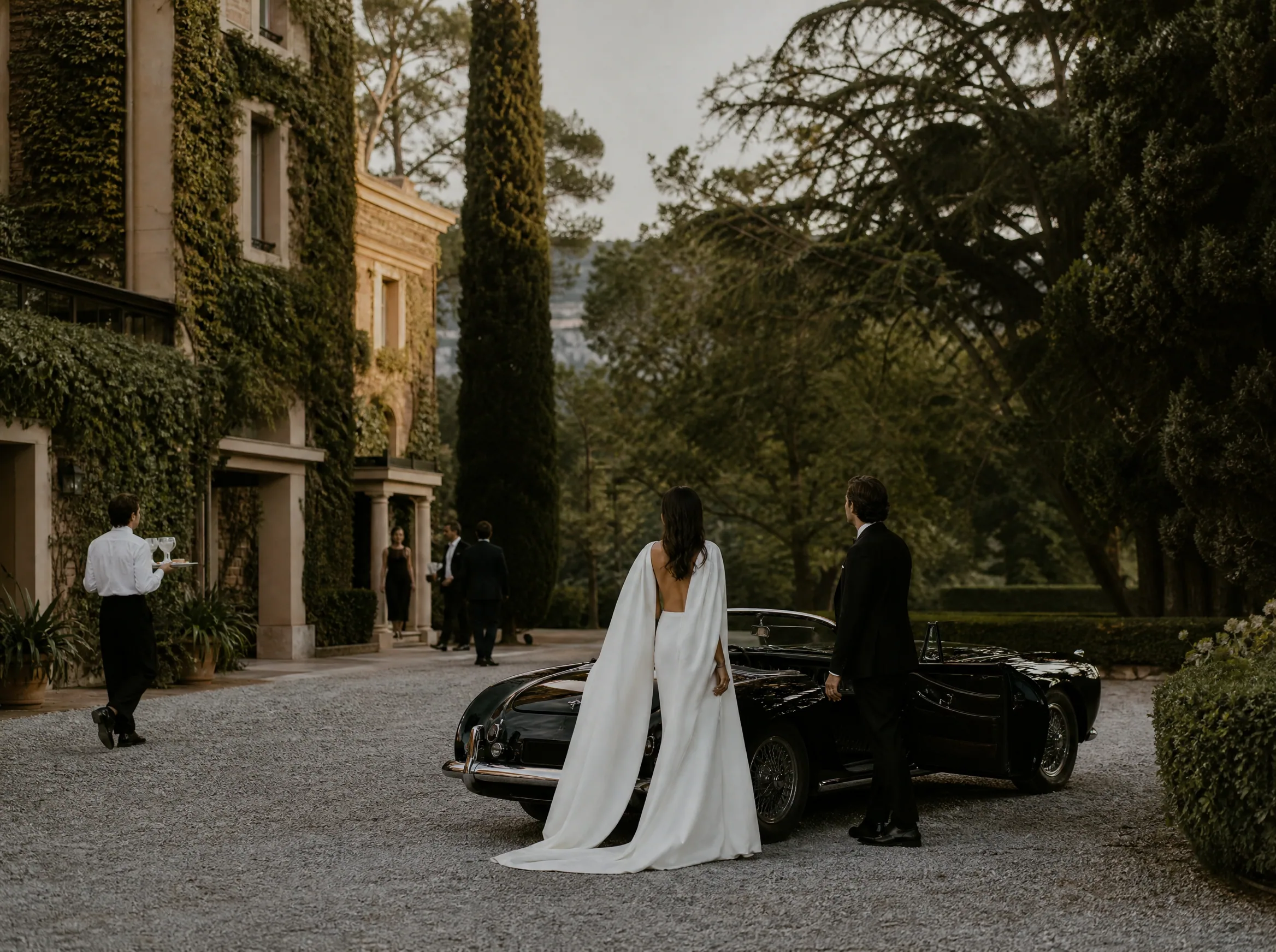 Destination wedding editorial: Treat Arrivals as Part of the Wedding Weekend Design