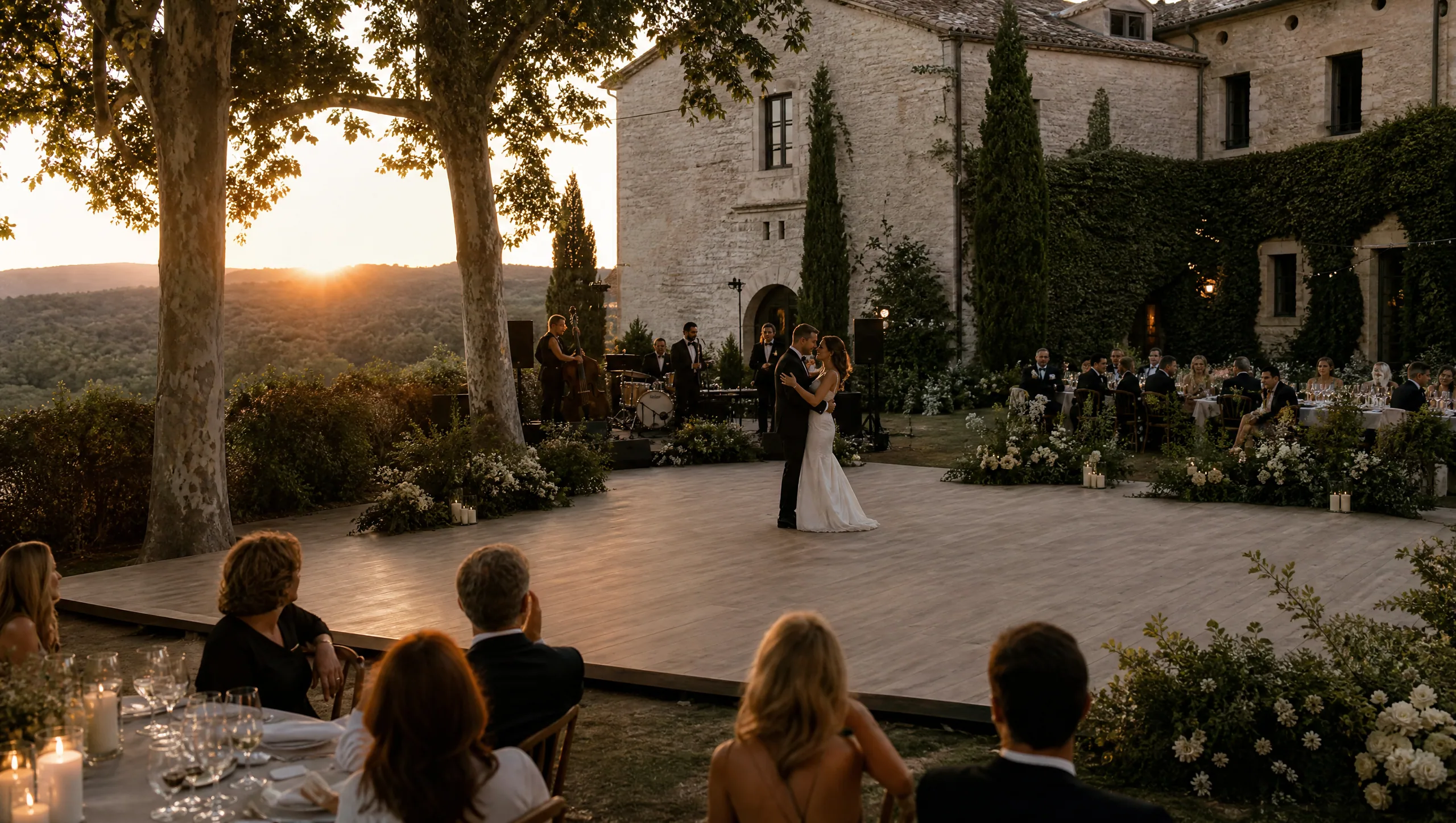 Logística de Pisos de Baile y Pisos Temporales para Bodas Destino al Aire Libre en España