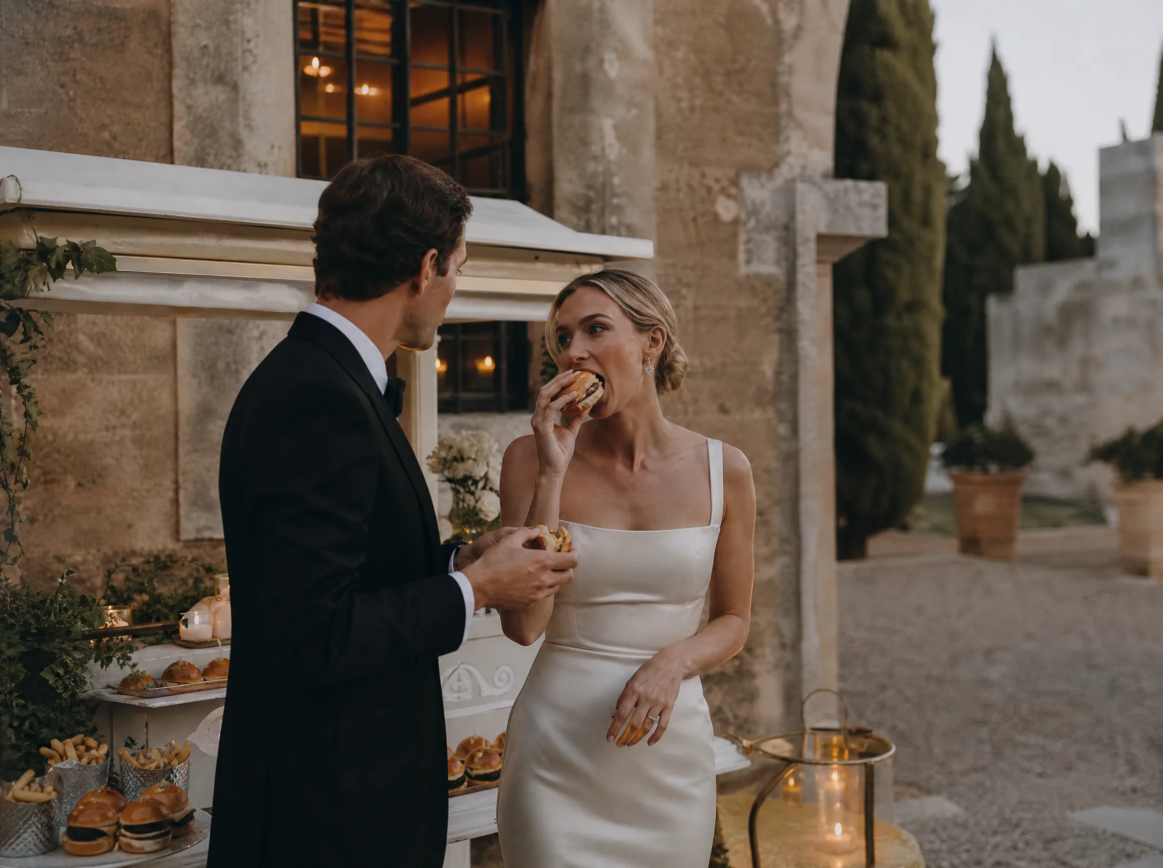 Destination wedding editorial: Why Late-Night Snacks Are Essential for Destination Weddings