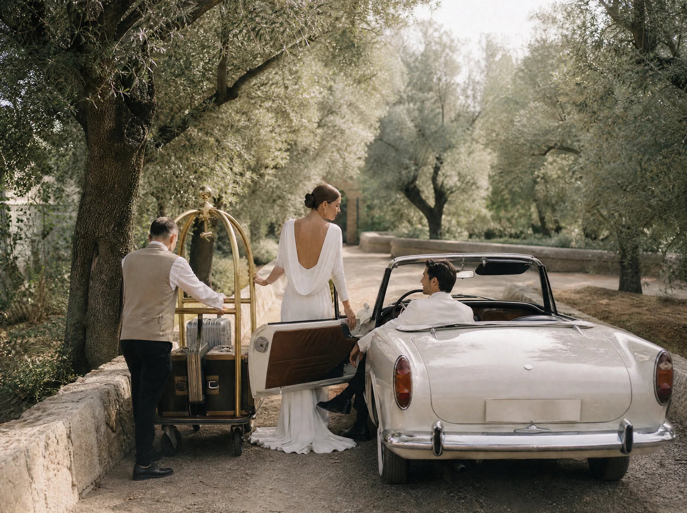 Destination wedding in Spain: Hotel staff: housekeeping, porters, and front desk