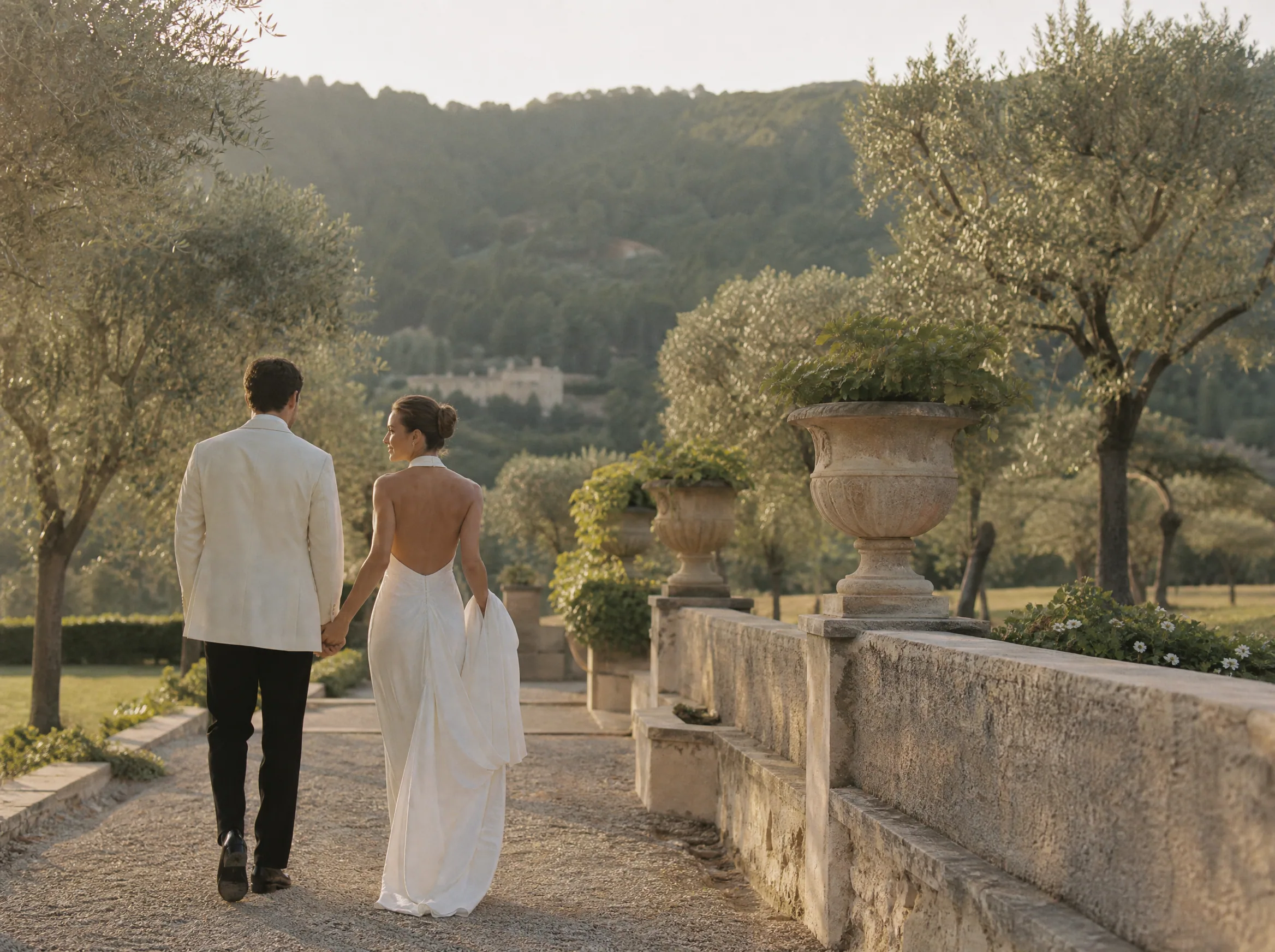 Destination wedding in Spain: Make offline maps mandatory, not optional