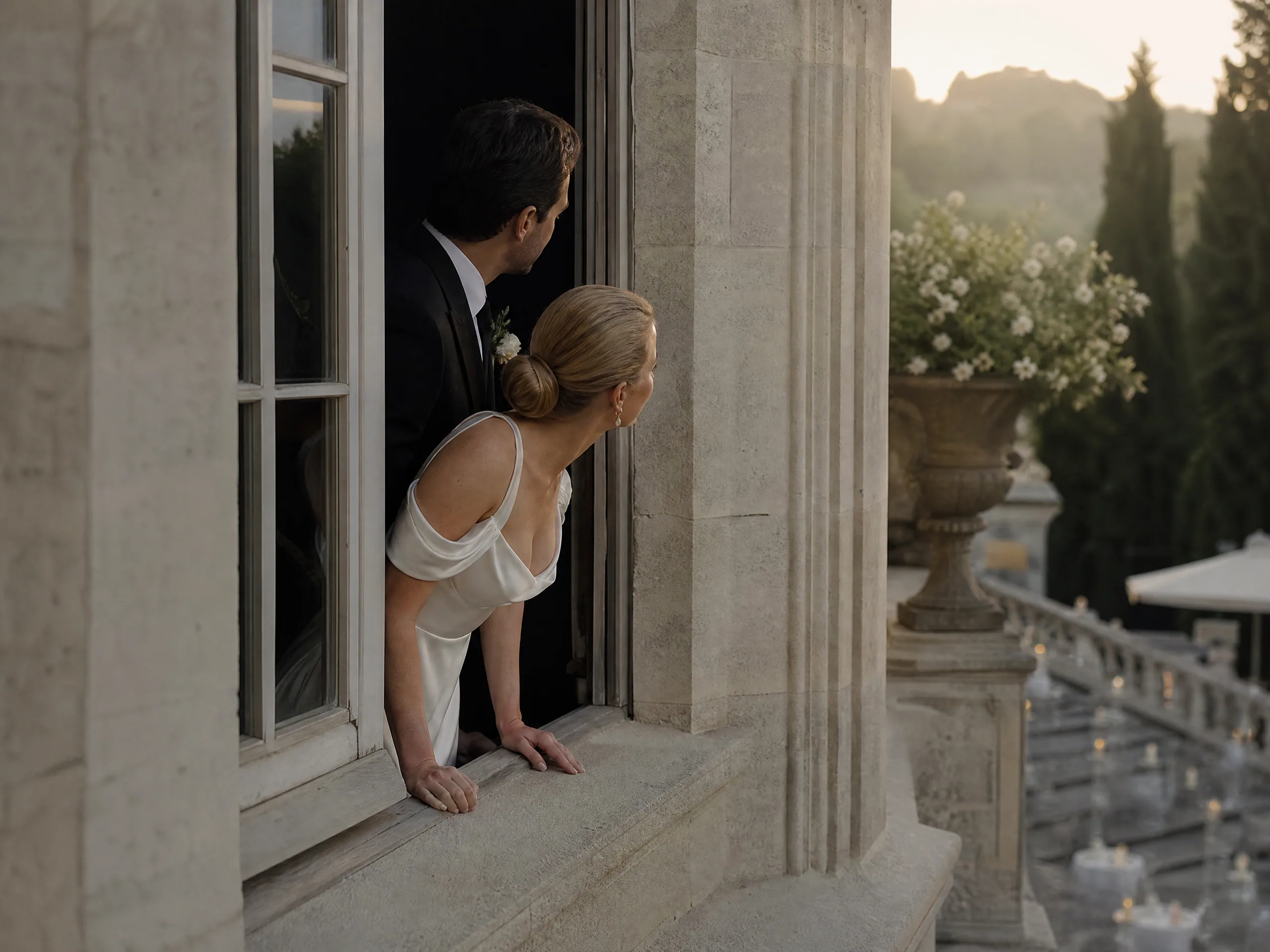 Wedding reception detail: Arrival windows beat last-second dashes