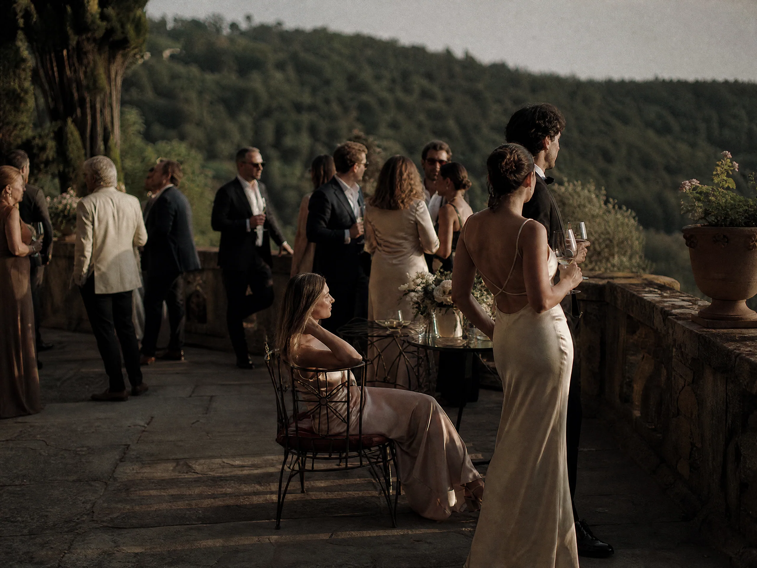 Wedding reception detail: Set Expectations for Aperitivo Length