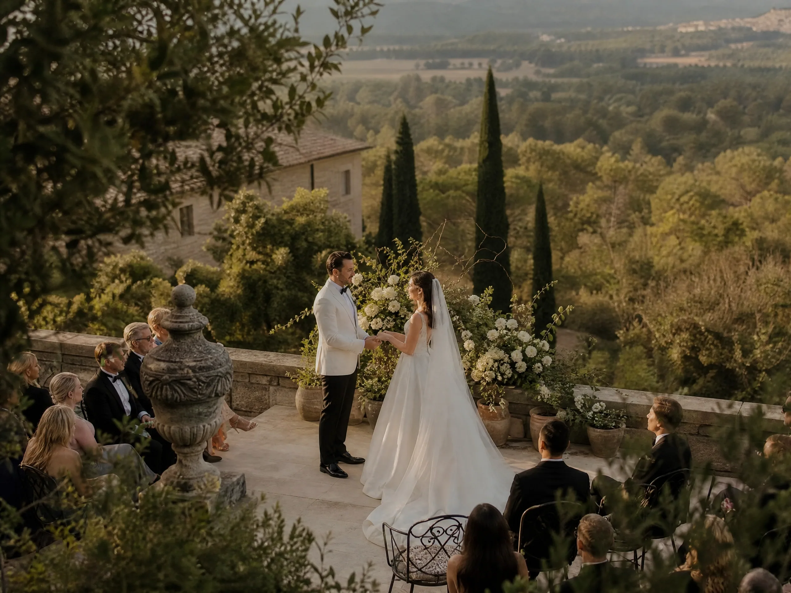Wedding ceremony in Spain: Ask Guests to Pack Their Usual Antihistamines