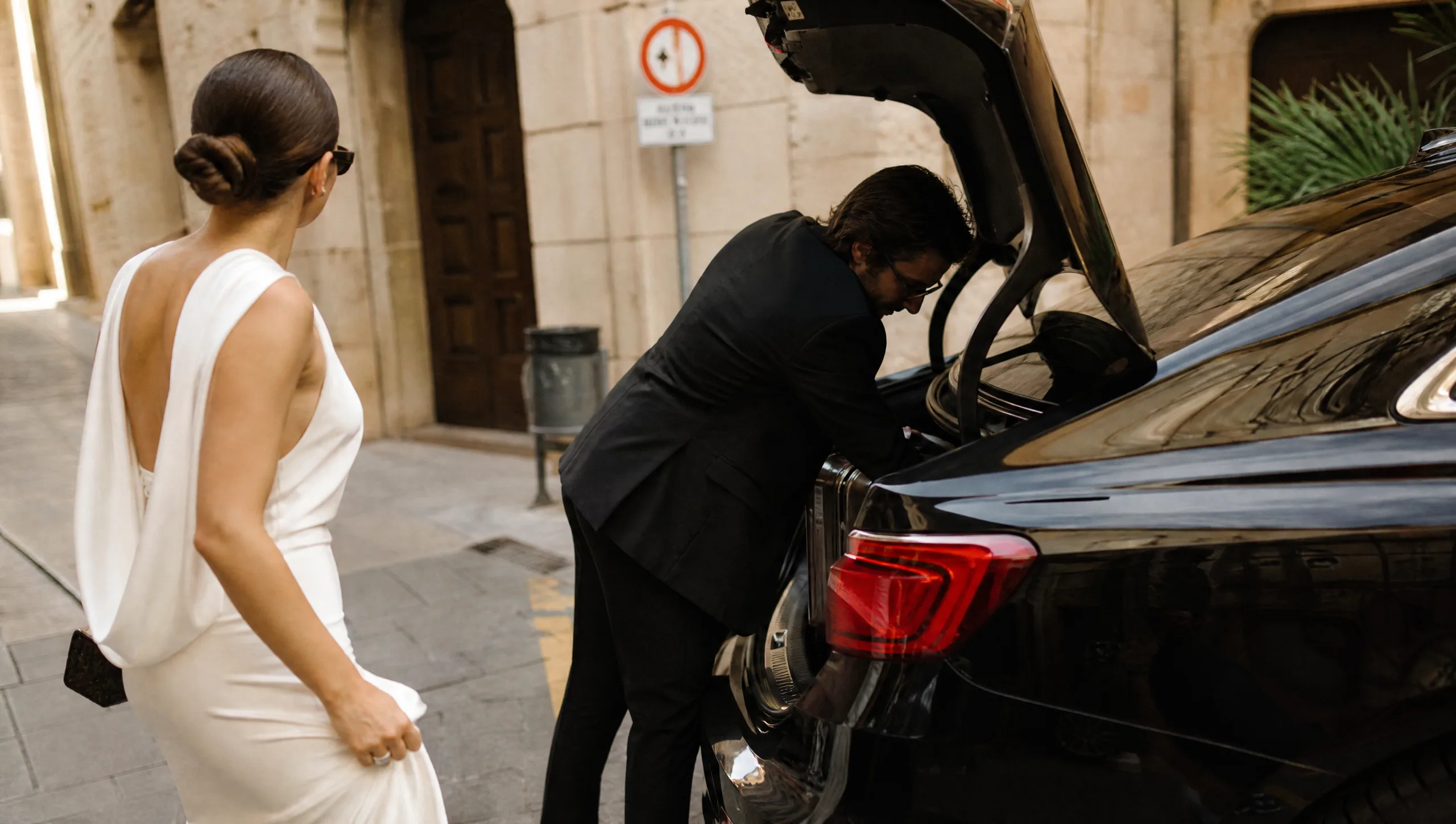 Guest Historic-Center ZTL Traffic Zones and Ceremony Drop-Off Logistics for Destination Weddings in Spain