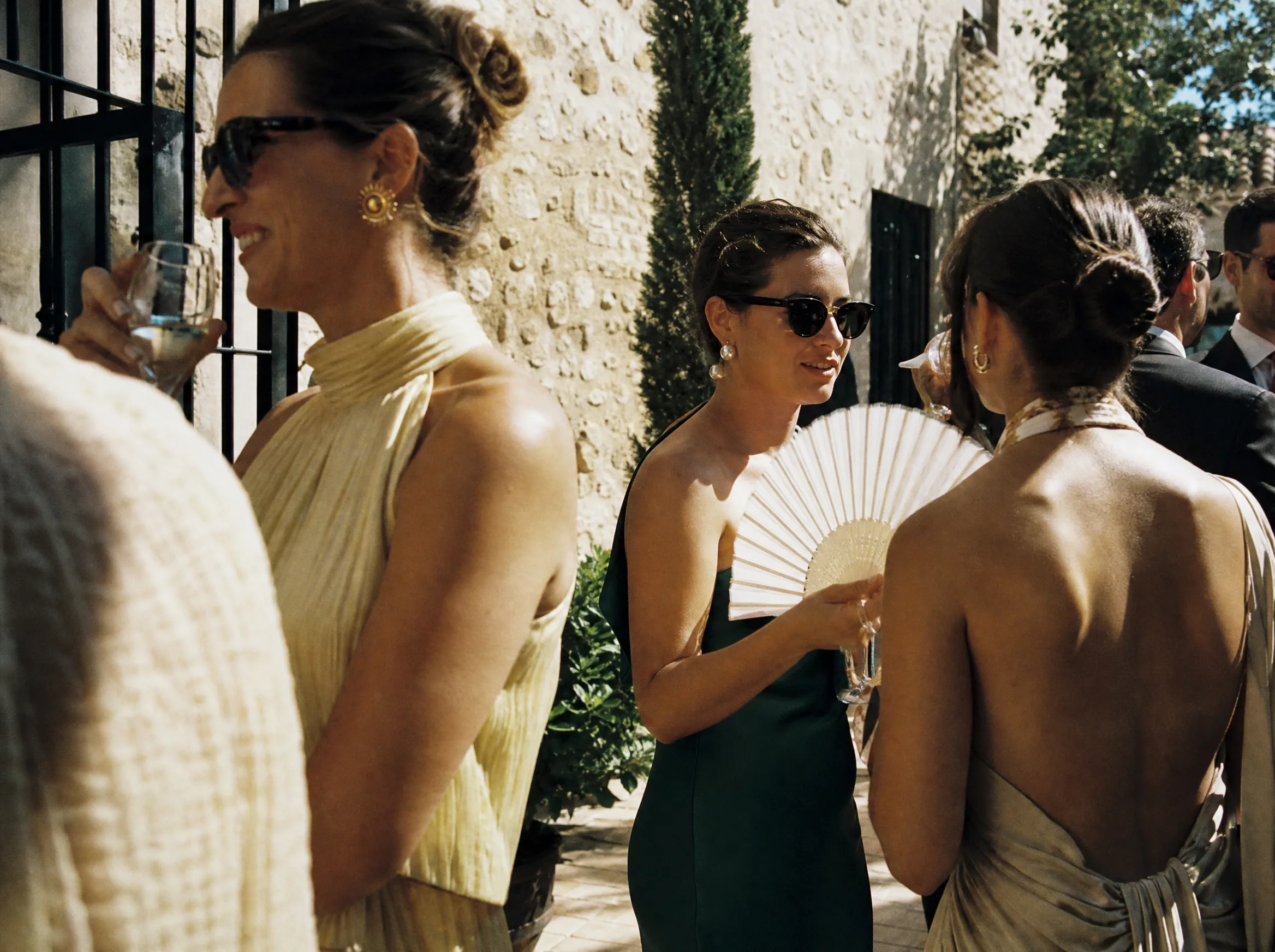 Wedding ceremony in Spain: Brief hotels and beauty appointments early