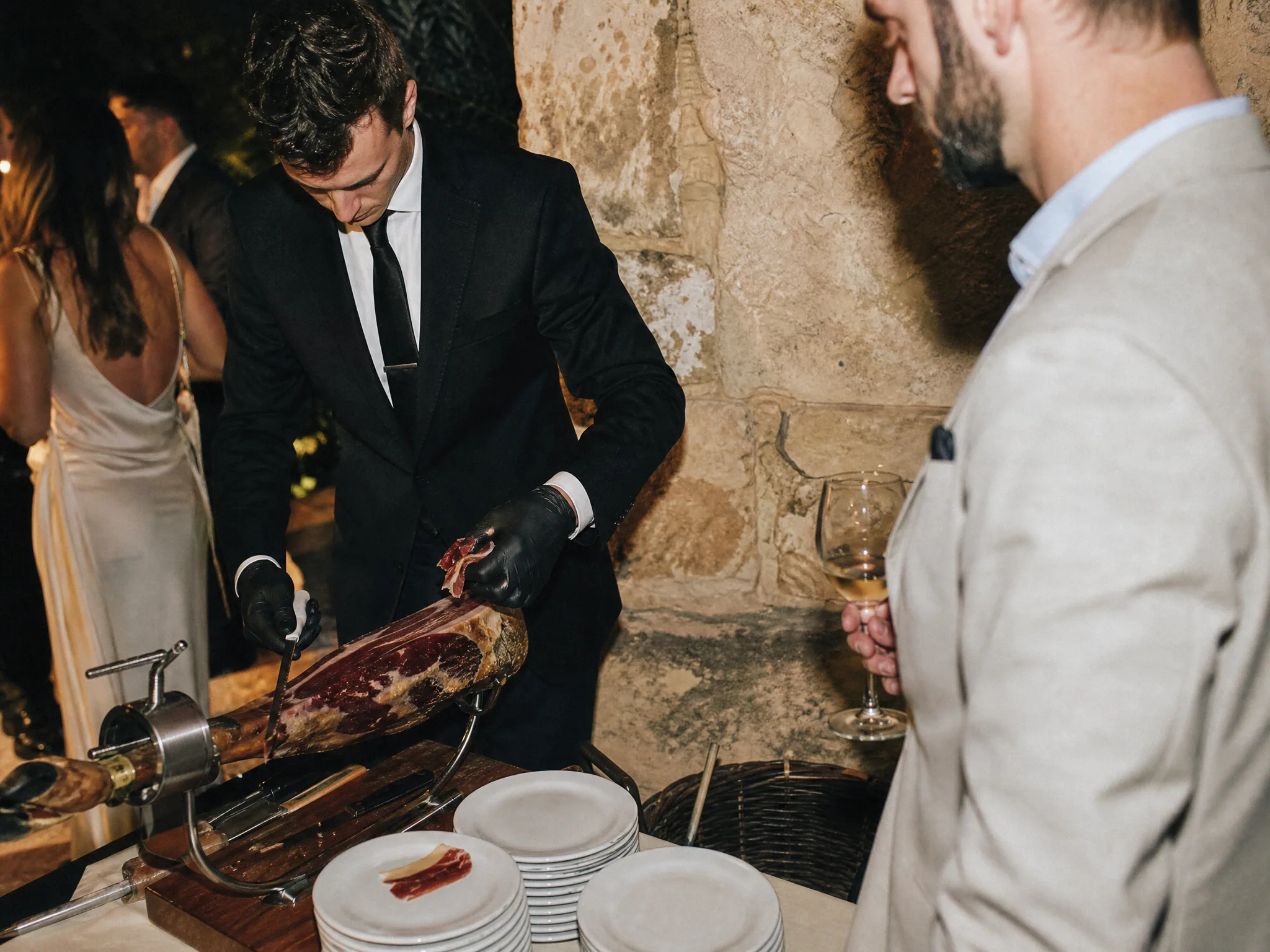 Wedding reception detail: Set a tasting portion rule before doors open