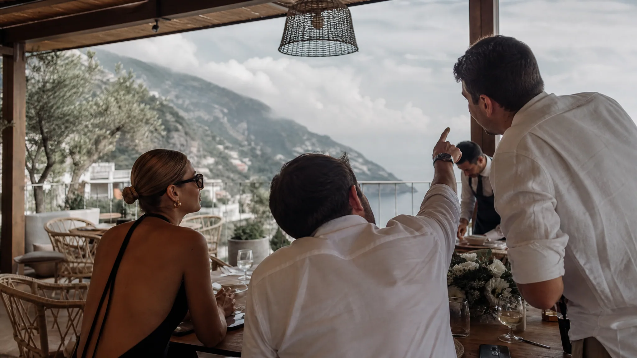 Guest Spanish AEMET Weather Alerts and Outdoor Plan-Flip Briefings for Destination Weddings