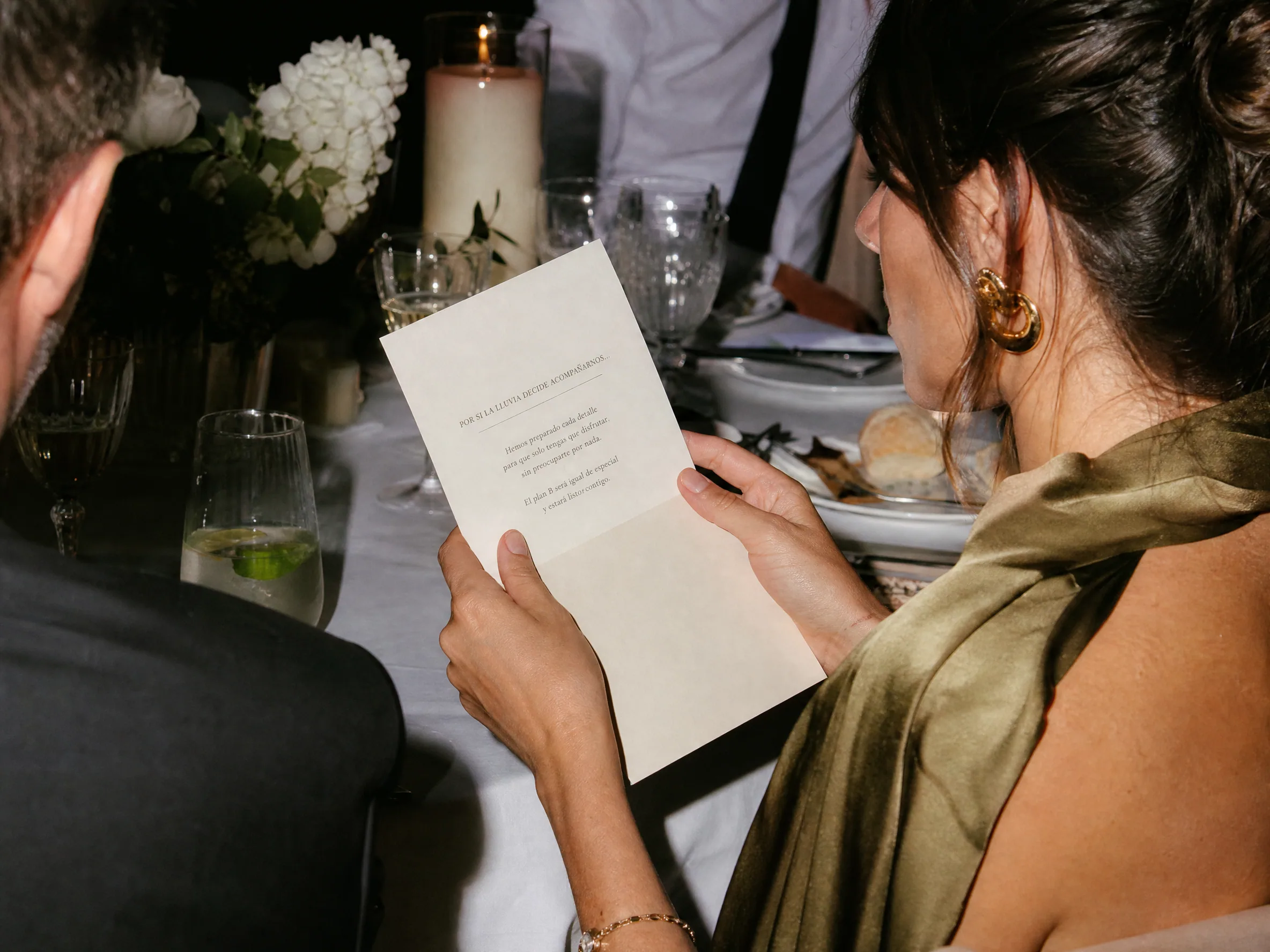 Luxury wedding detail: Communicating the Rain Plan Effectively