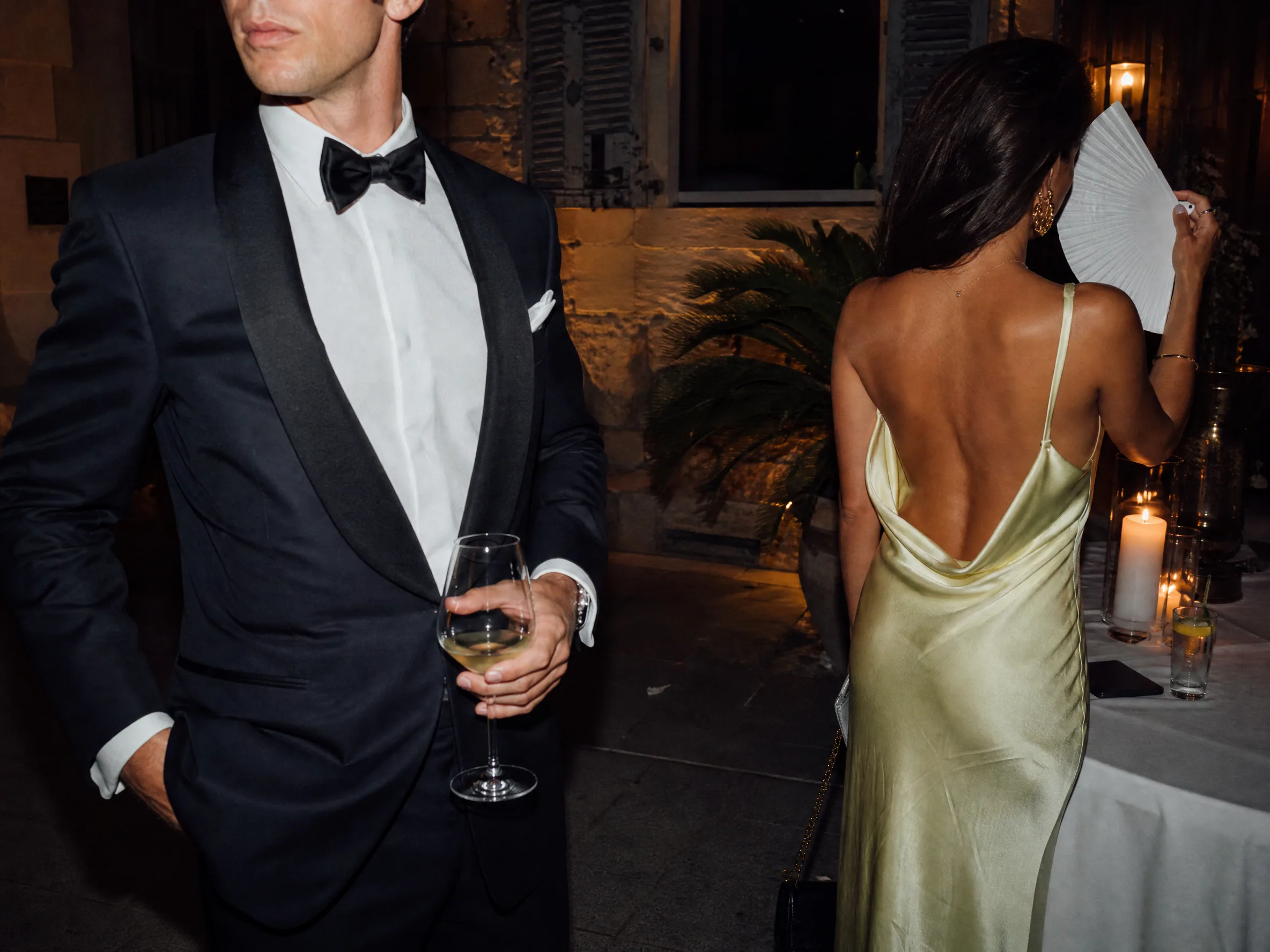 Claridad sobre el Código de Vestimenta para Bodas de Gala y Smart-Casual