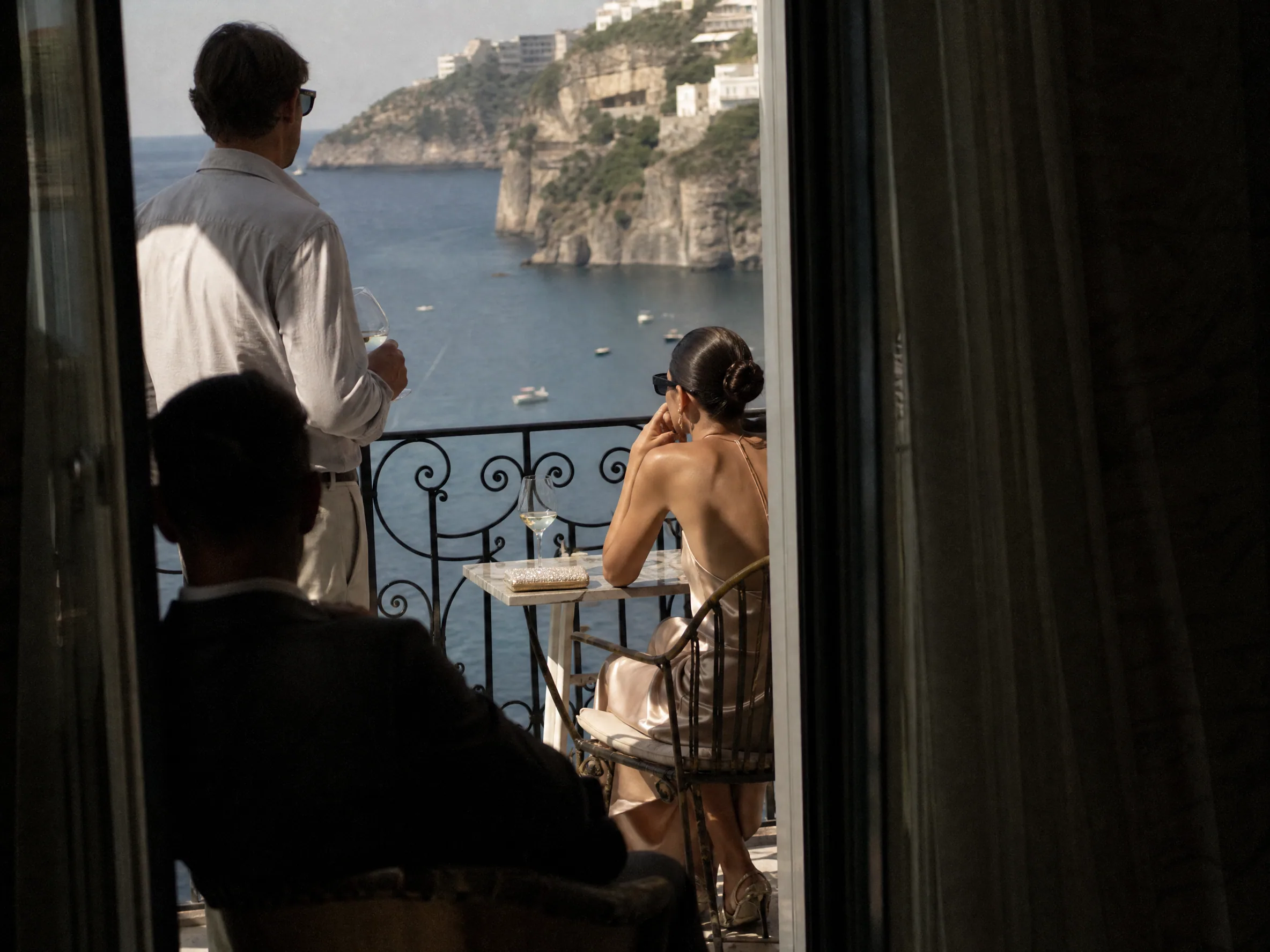 Ficha Policial de Hotel para Invitados Españoles: Registro de Pasaporte en Check-In para Bodas de Destino