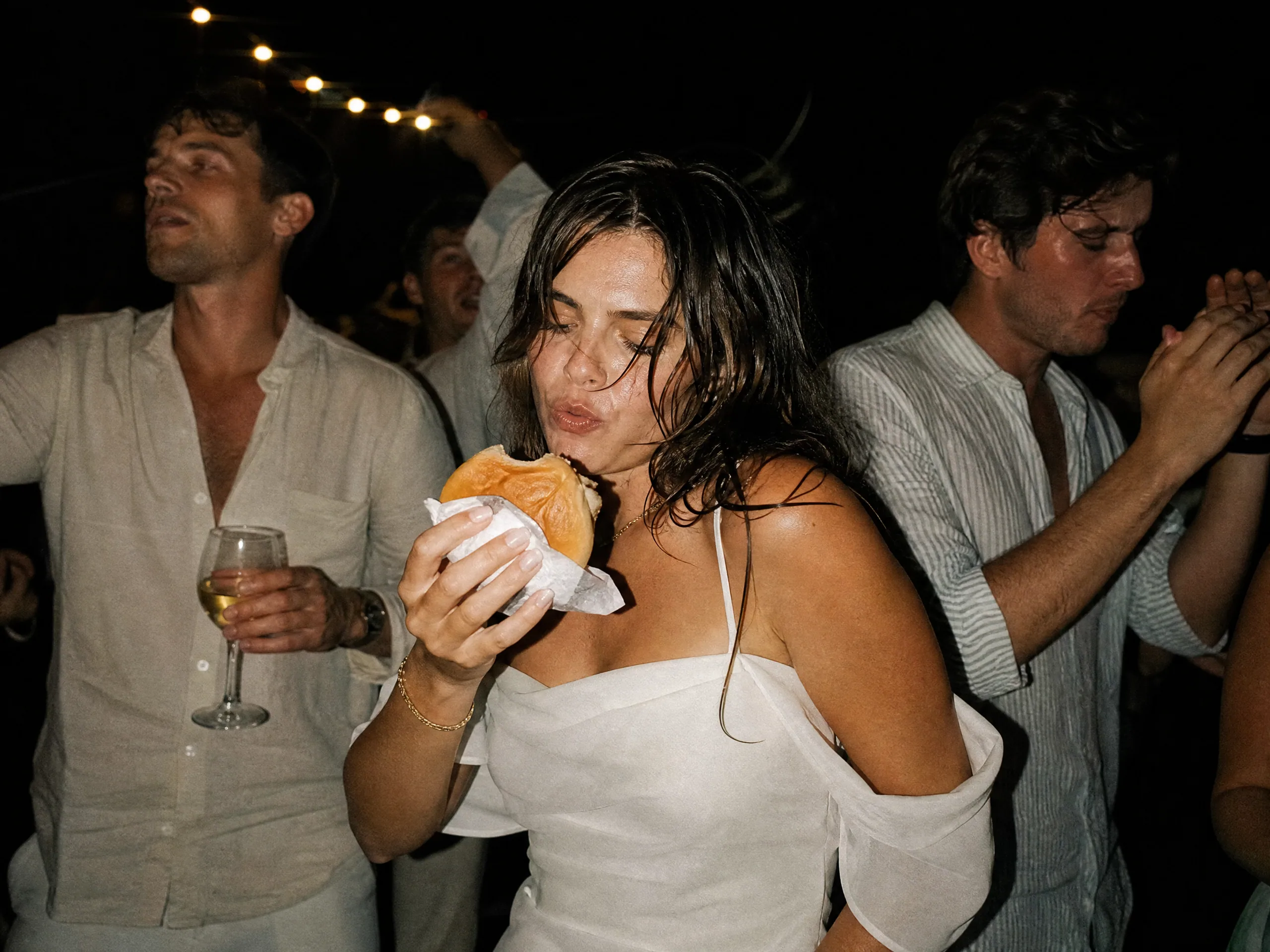 Destination wedding editorial: Why Late-Night Snacks Matter at Destination Weddings