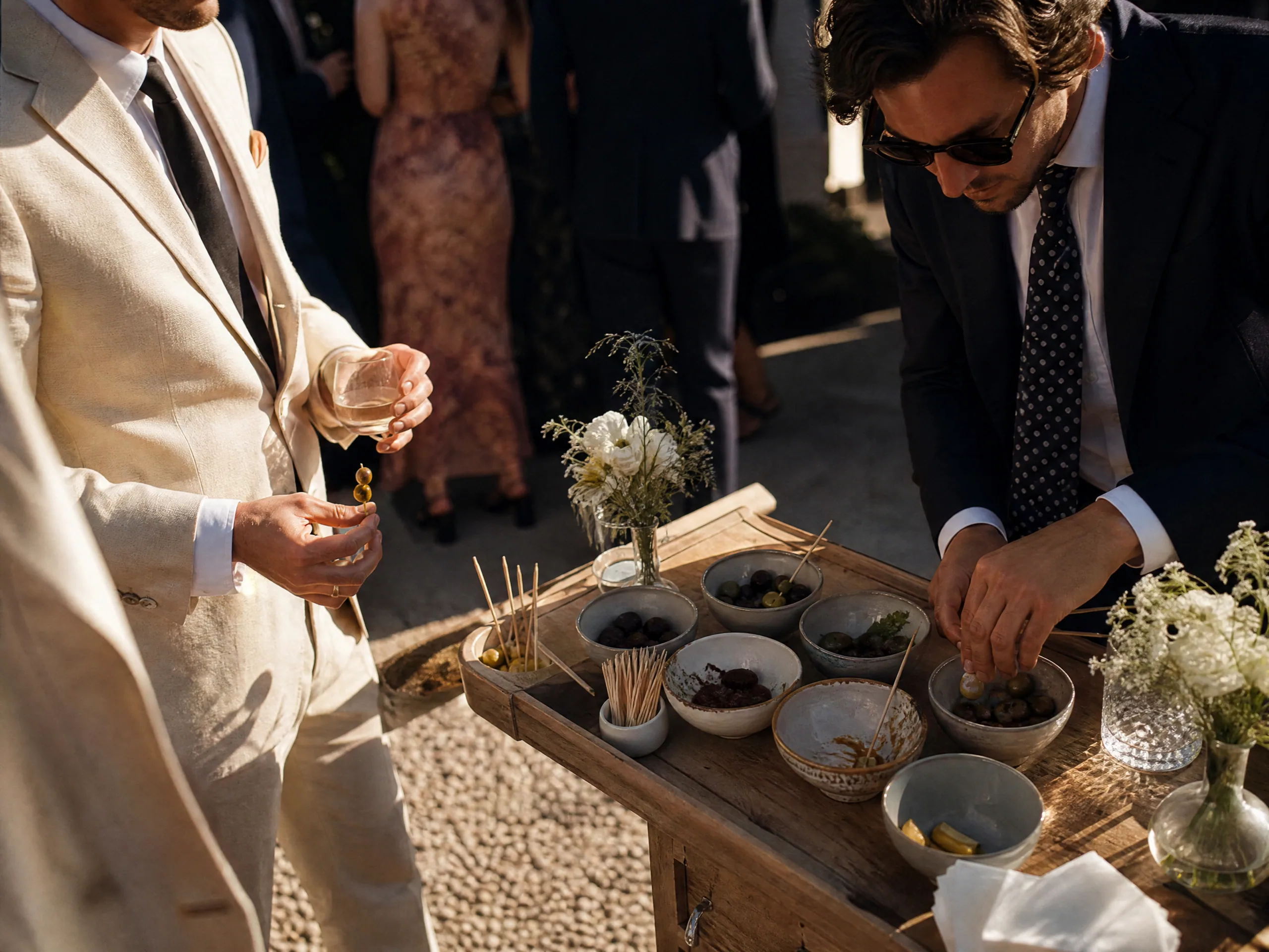 Wedding ceremony in Spain: Logistics of Setting Up Snack Stations