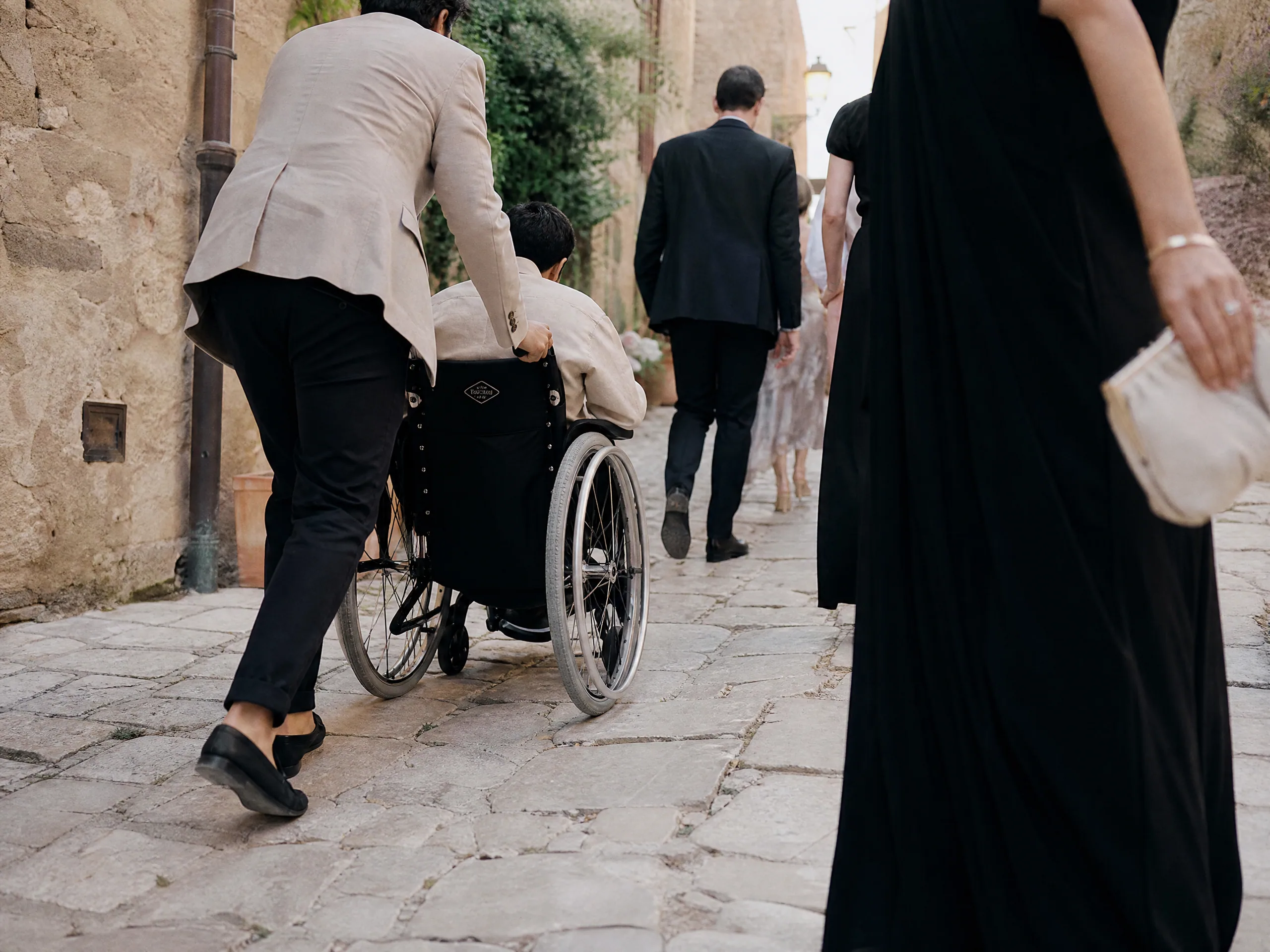 Accesibilidad y Planificación de Movilidad para Bodas en Destinos Rurales