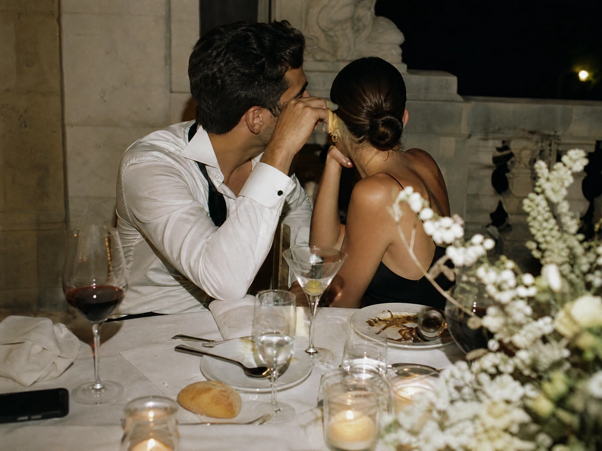 Wedding reception detail: Wedding dinners vs included hotel dinners