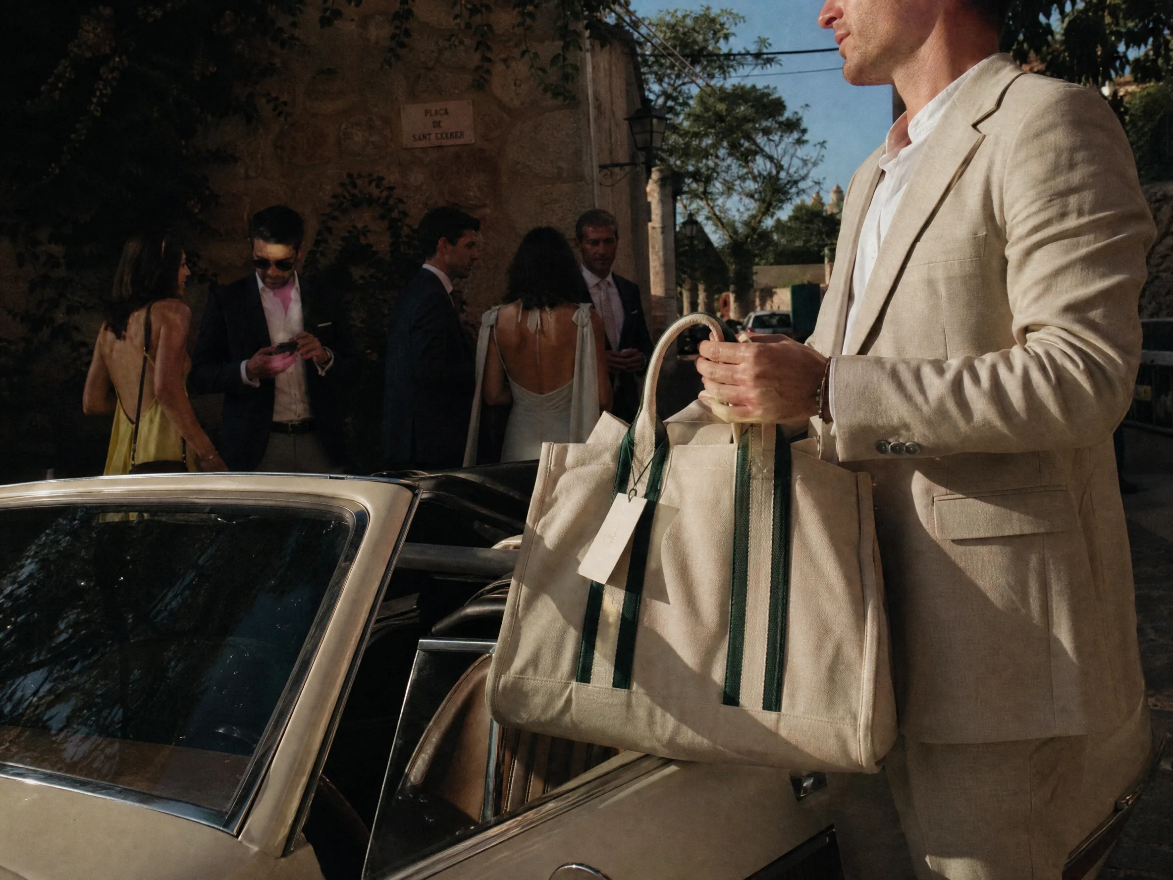 Luxury wedding detail: Consider the Arrival Schedule