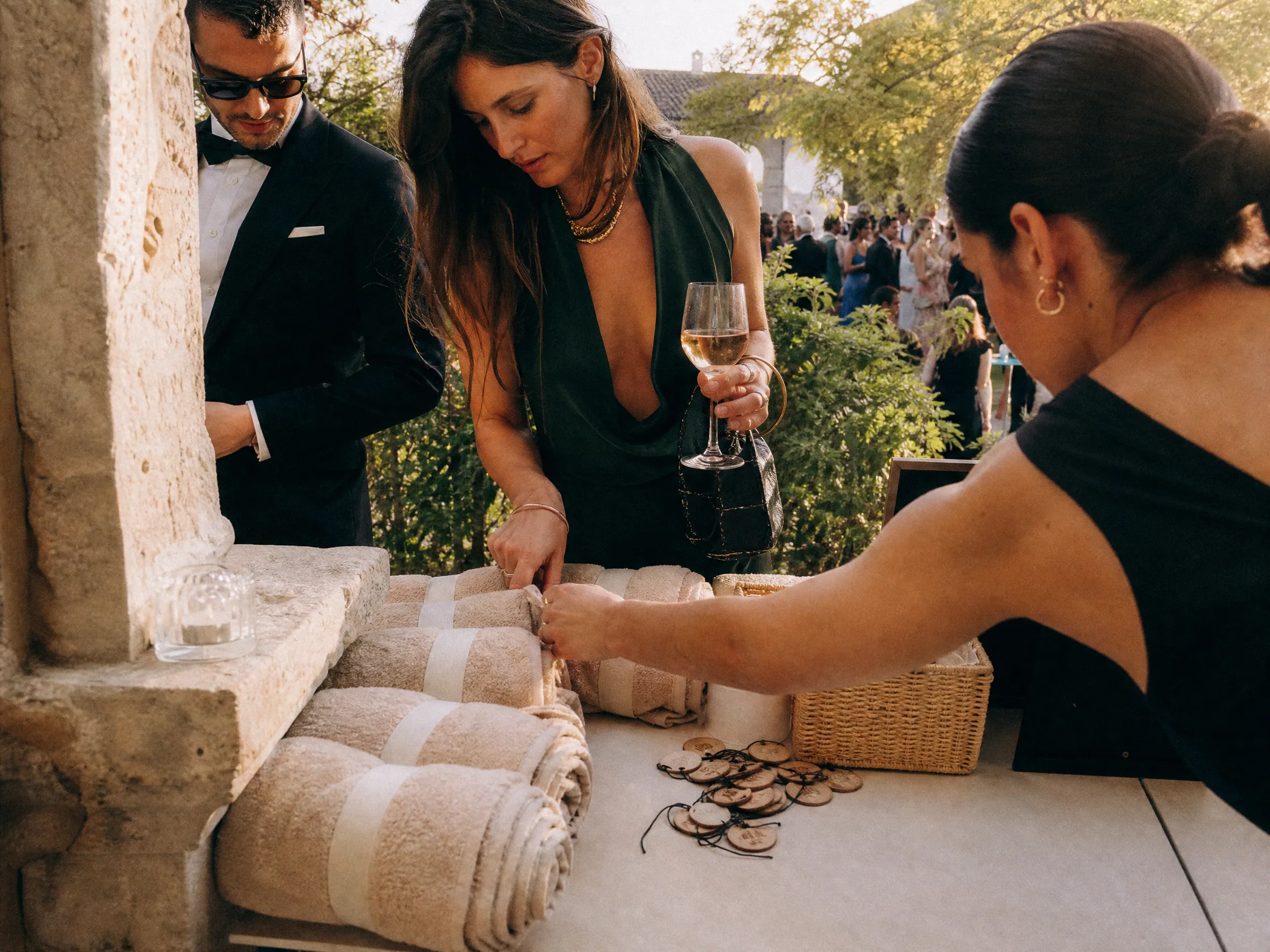 Wedding ceremony in Spain: Towel Deposits, Wristbands, and the Hotel Toalla Desk