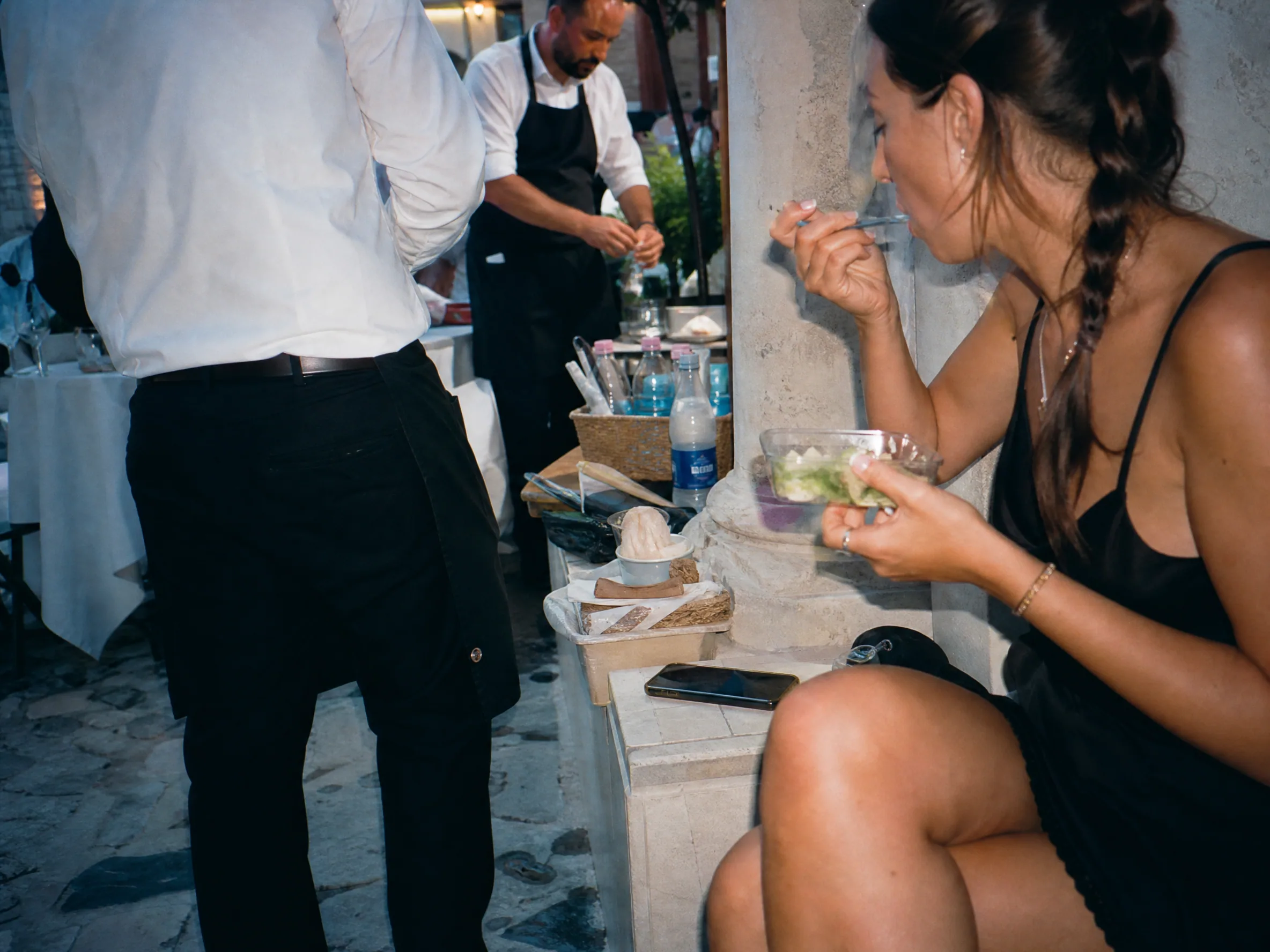 Logística de Comidas y Descansos para Proveedores Durante Largas Jornadas de Bodas de Destino
