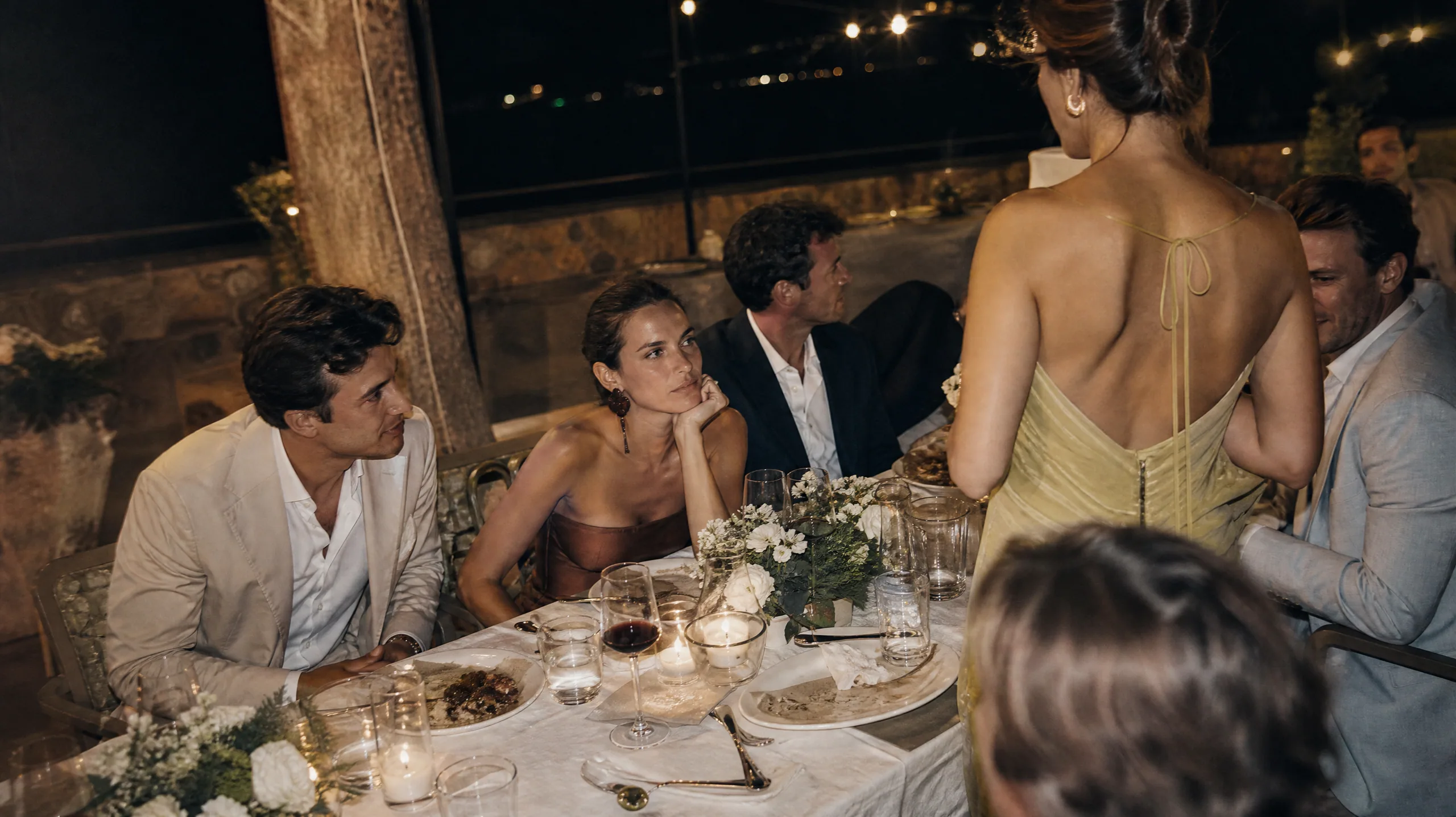 Rehearsal Dinner Guest List Etiquette for Destination Wedding Weekends