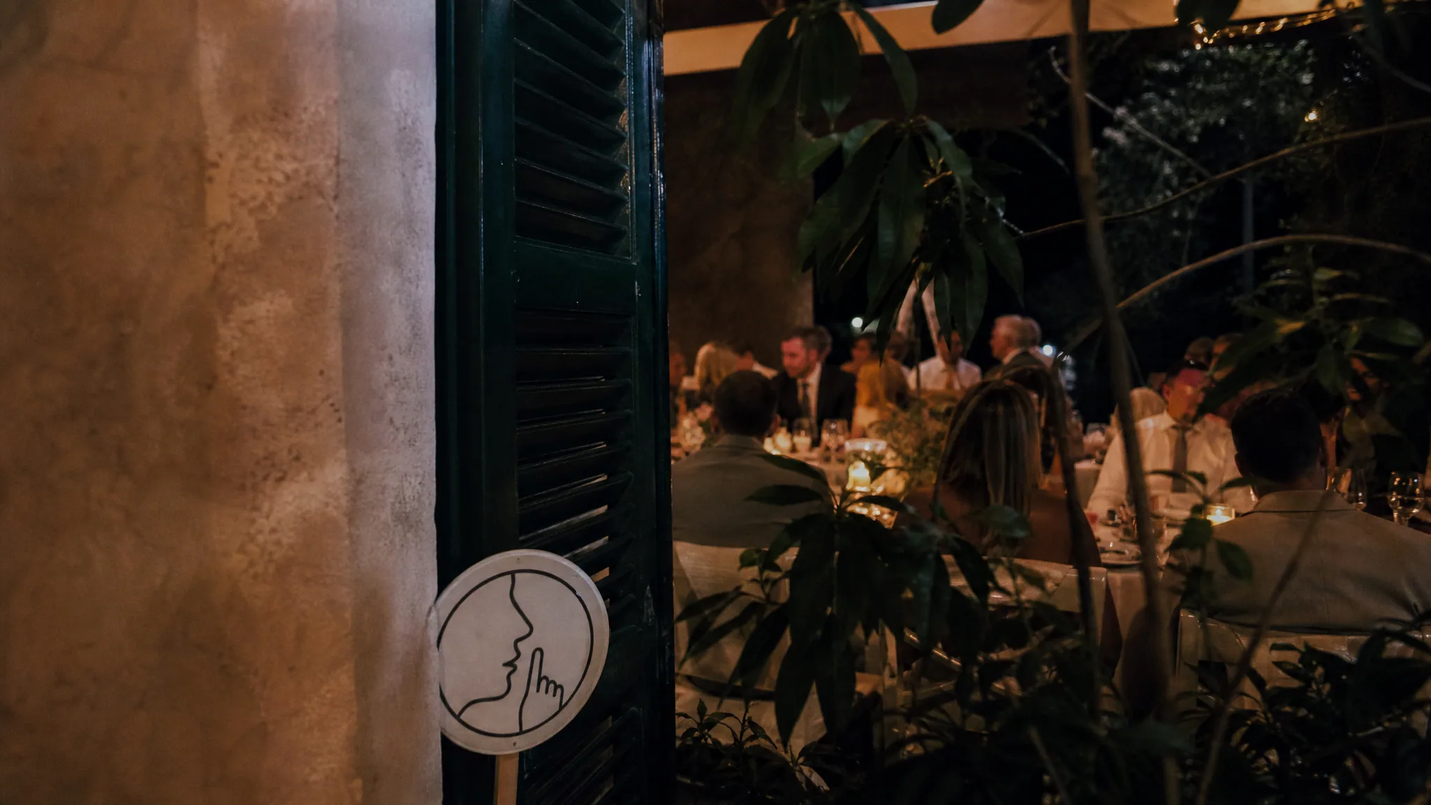 Horario de Silencio para Invitados: Reglas de Ruido y Horas de Silencio para Bodas en Villas
