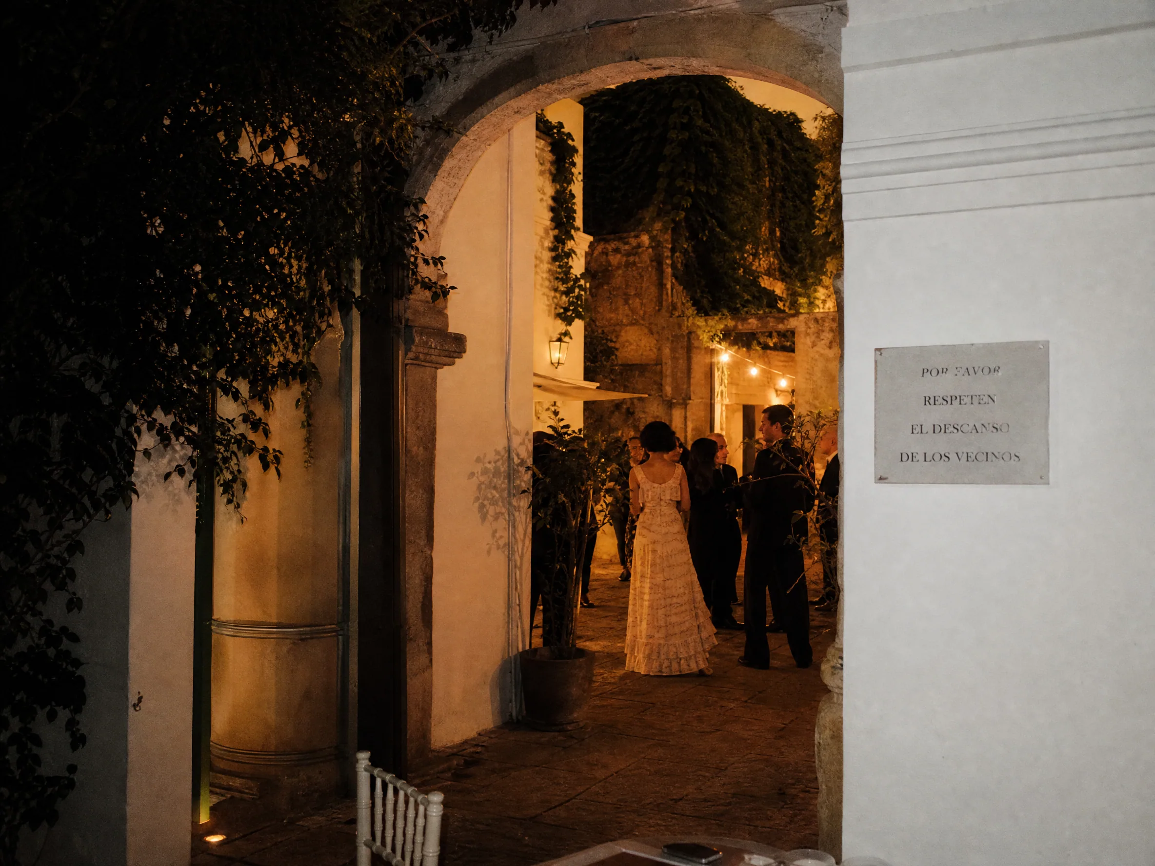 Luxury wedding detail: What Horario de Silencio Usually Means in Spain