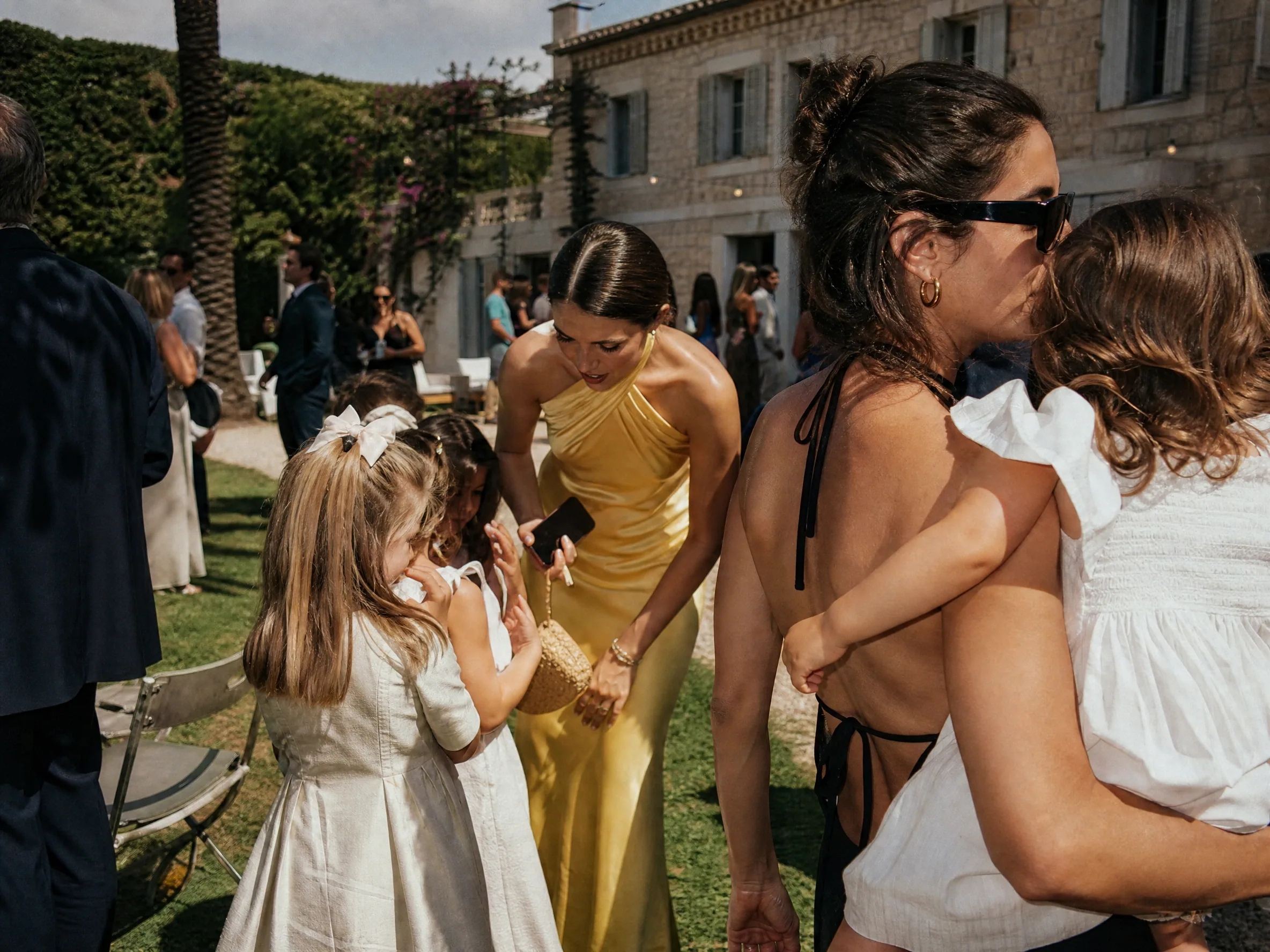 Wedding ceremony in Spain: Niñera and Babysitter Booking Windows in Spain