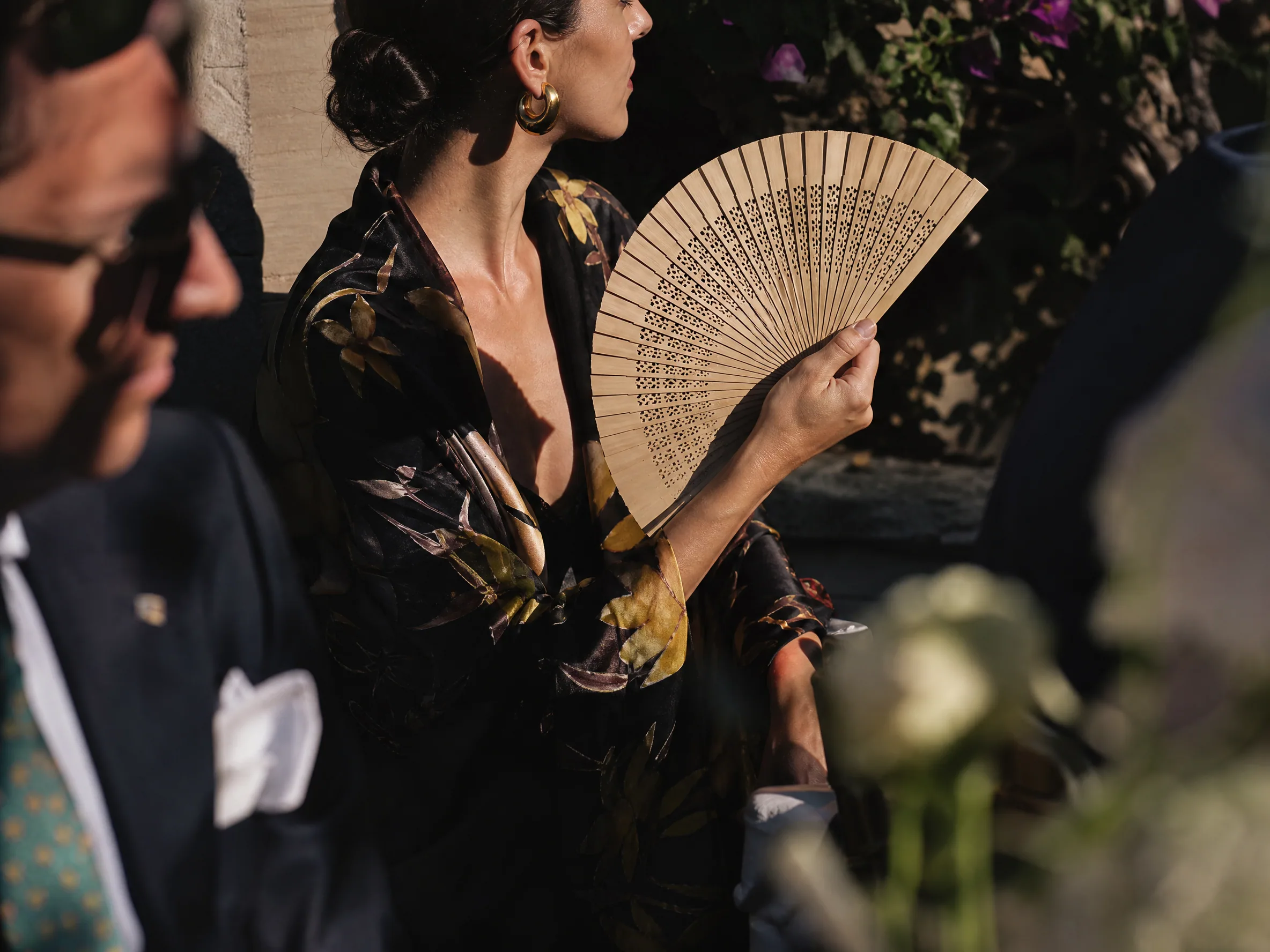 Luxury wedding detail: What an Abanico Is—and What Guests Should Bring