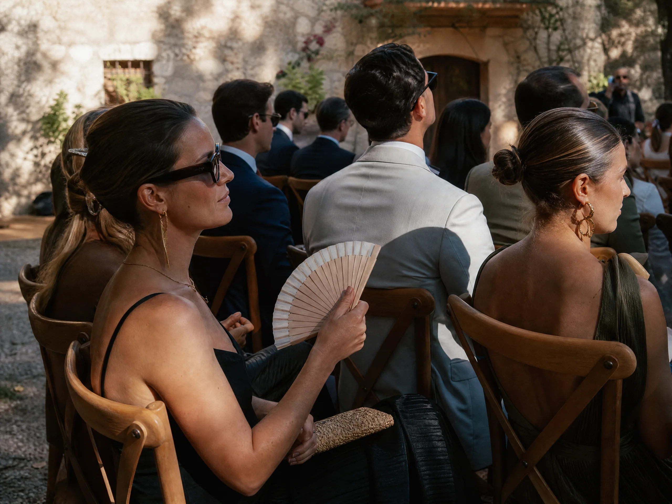 Wedding ceremony in Spain: Quiet Fanning During Vows and Readings