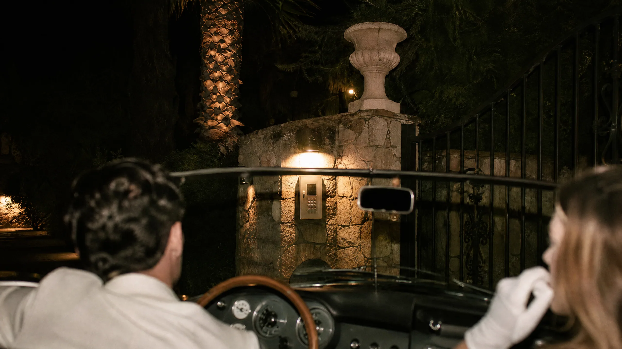 Guest Spanish Portero Automático, Urbanización Gate Codes, and Night Access for Destination Wedding Villas
