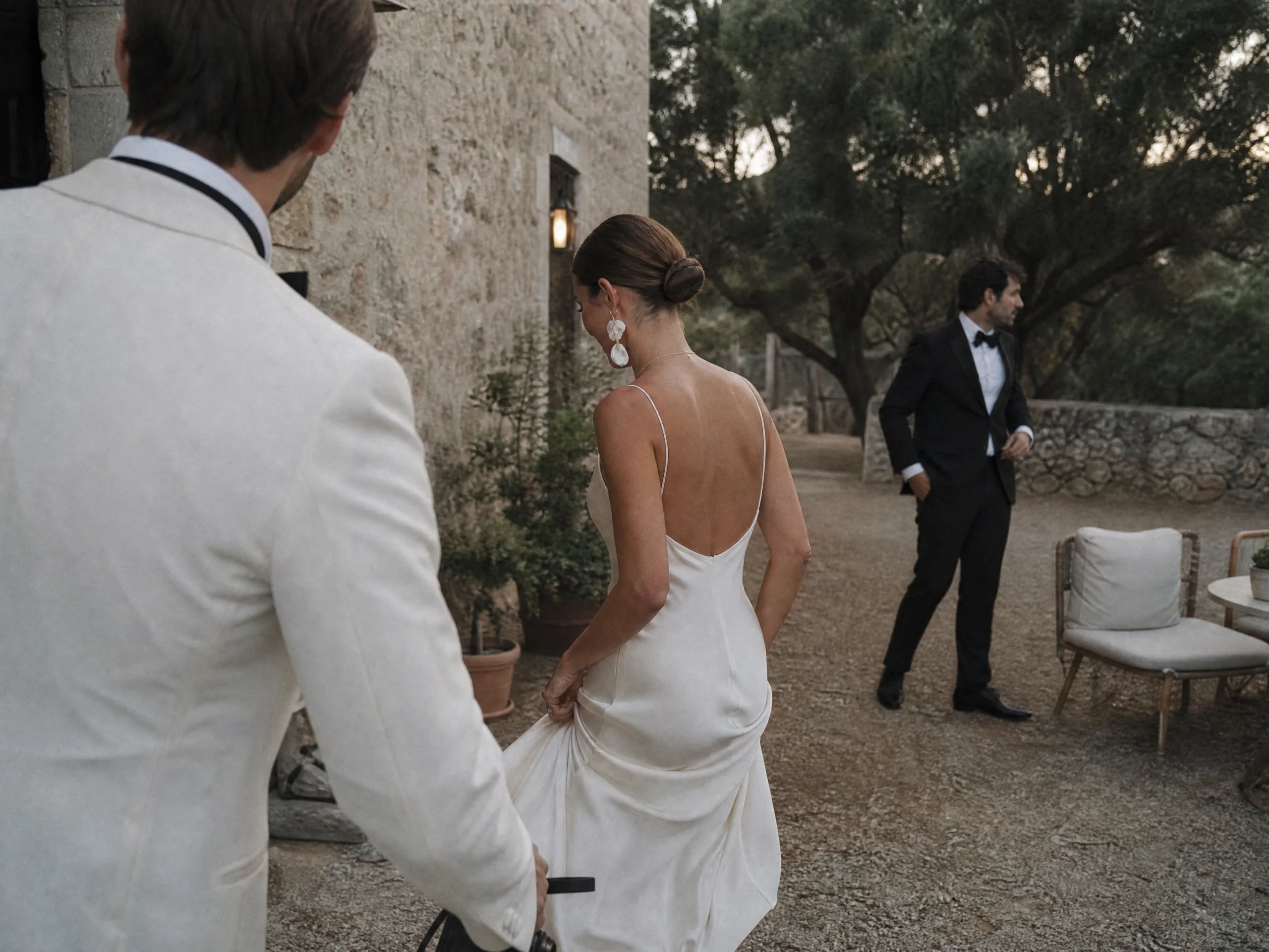 Destination wedding in Spain: Shooting in Menorca's Diverse Venues