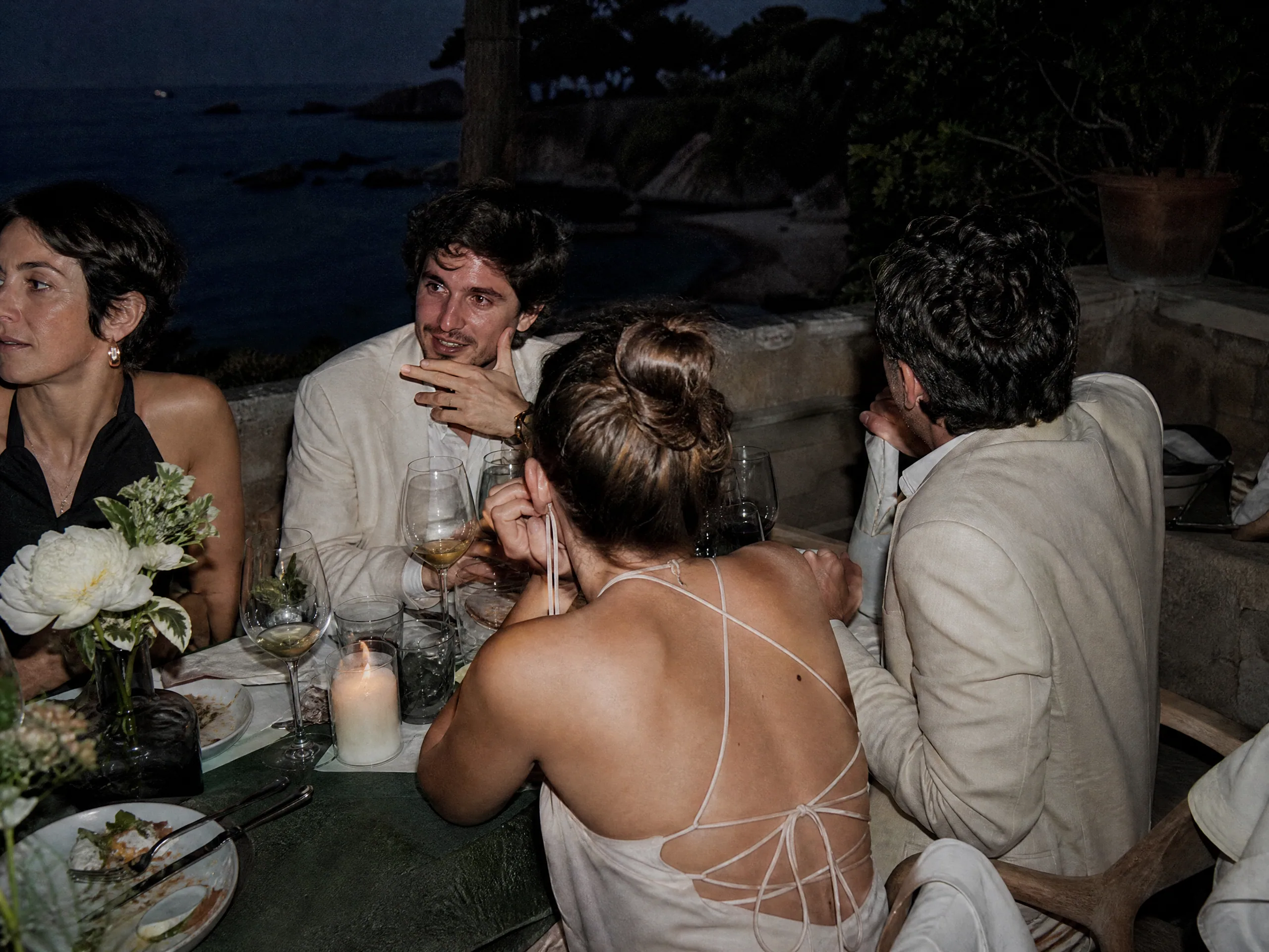 Wedding reception detail: Timing Your Ceremony for Optimal Filming
