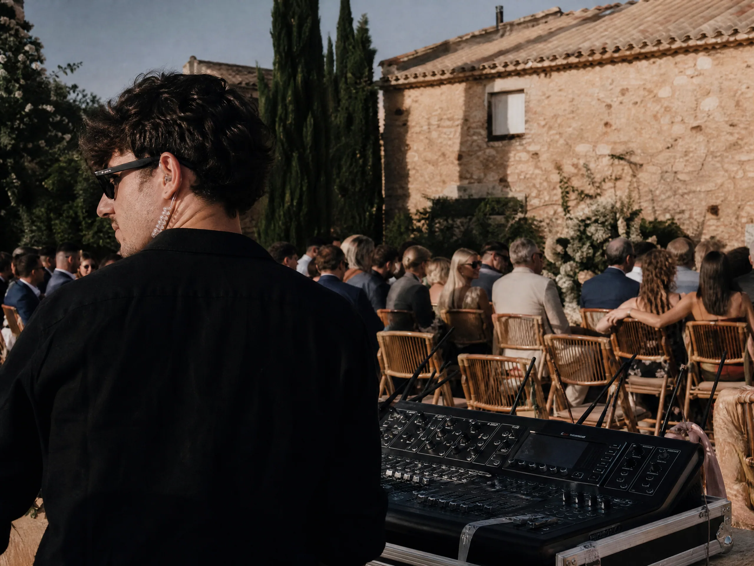 Wedding ceremony in Spain: How Do You Handle Audio During a Wedding?