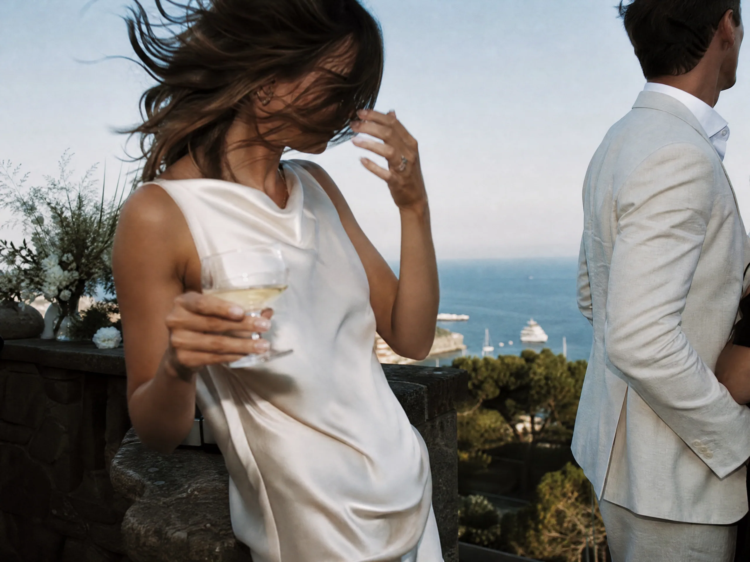 Luxury wedding detail: Dealing with Wind in Outdoor Weddings