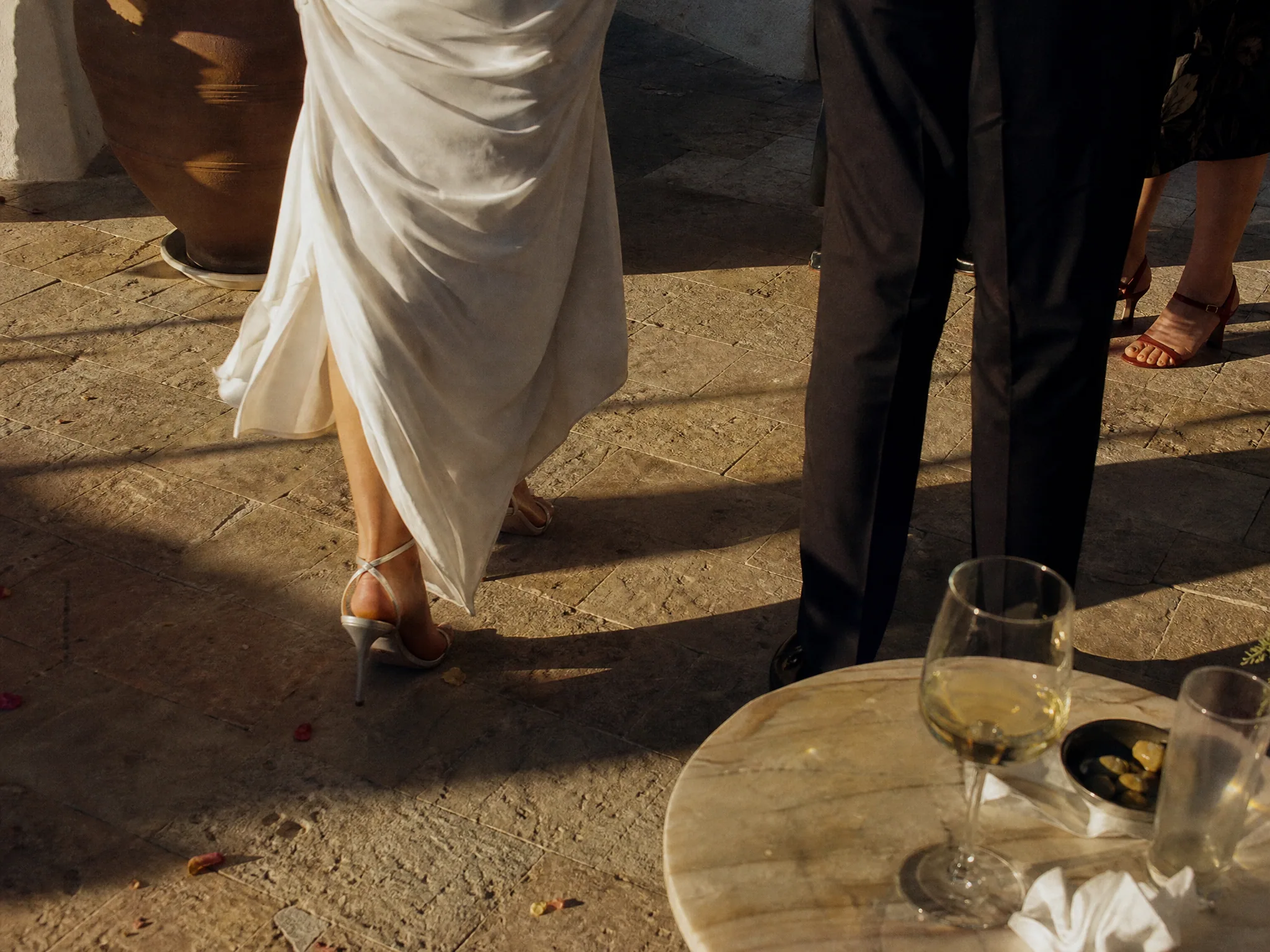 Autumn Weddings in Spain: Capturing the Season's Beauty on Film