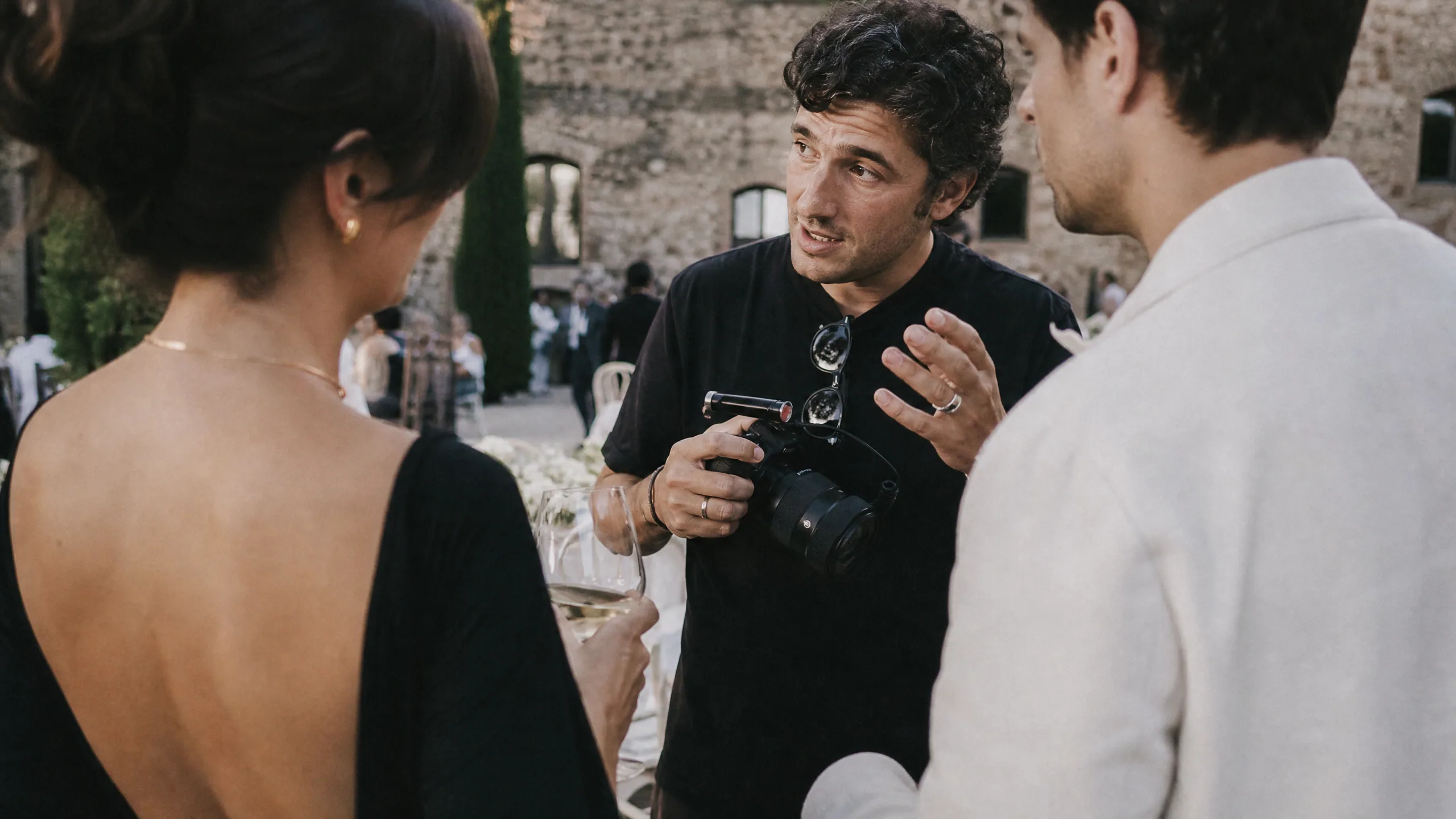 Choosing the Best Wedding Videographer in Barcelona: Tips for Couples