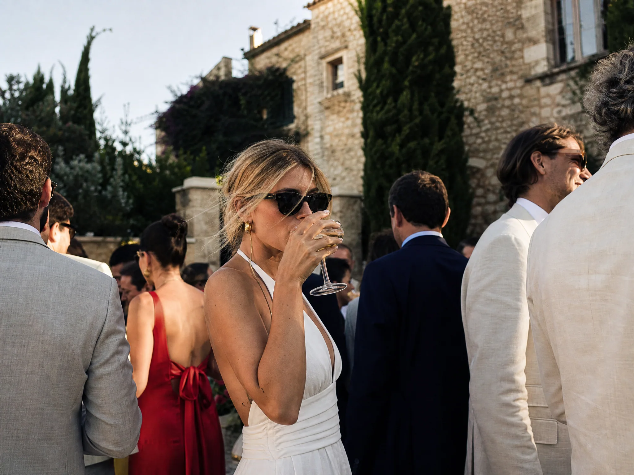 Wedding ceremony in Spain: Seaside Resorts: Embrace the Mediterranean