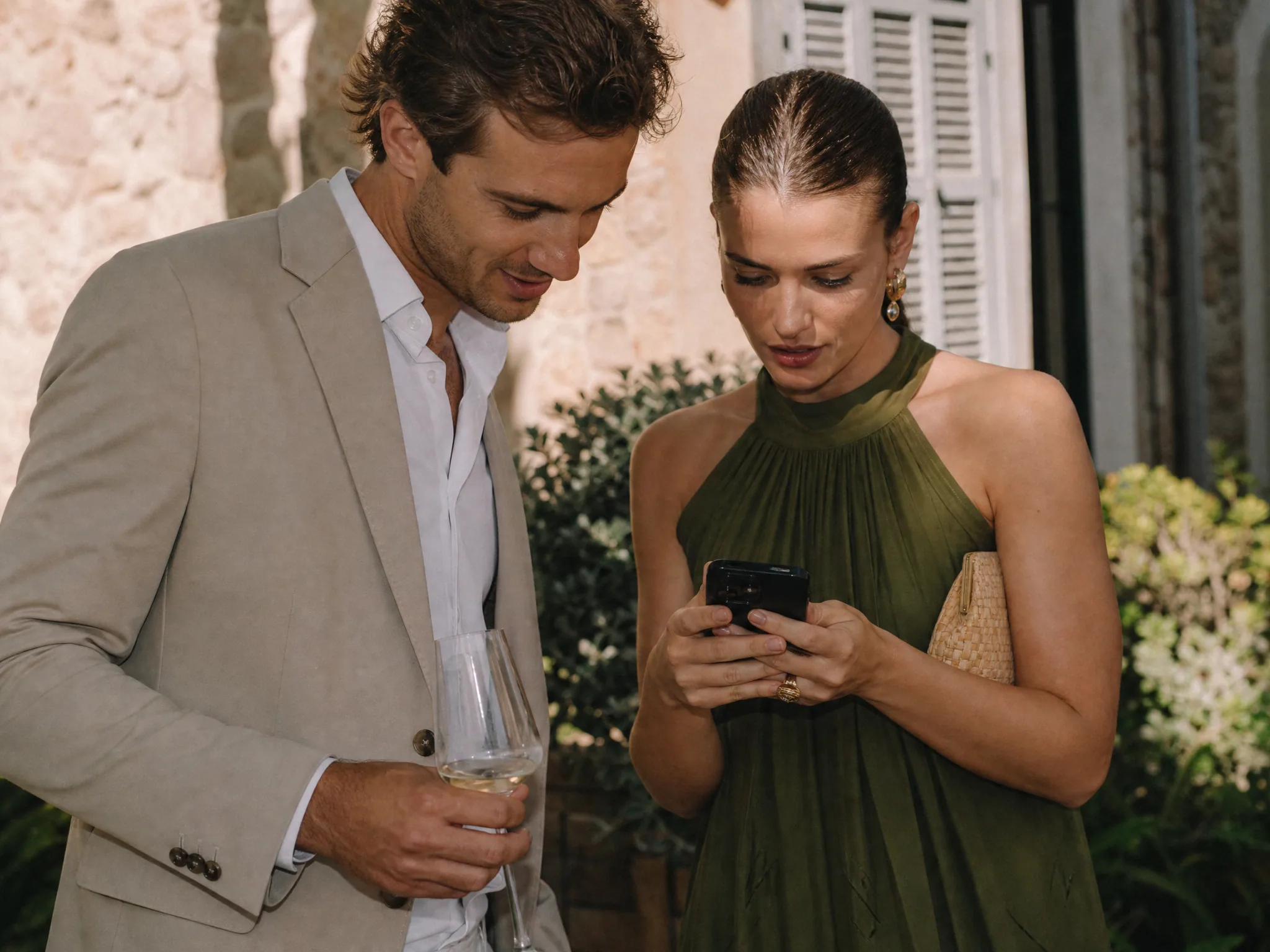 Luxury wedding detail: Reading Videographer Reviews