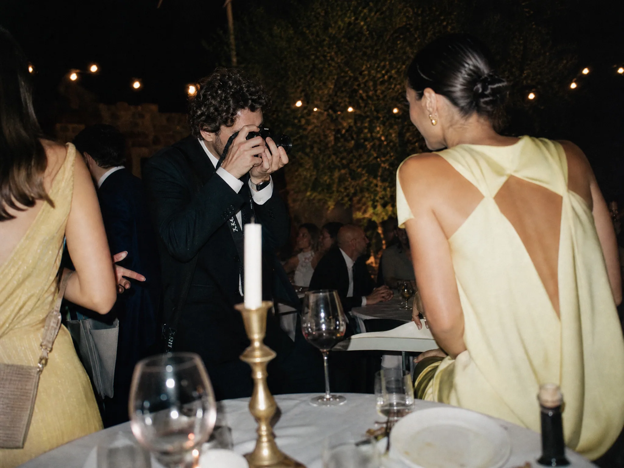 Choosing the Right Wedding Videographer in Spain: Key Questions to Ask