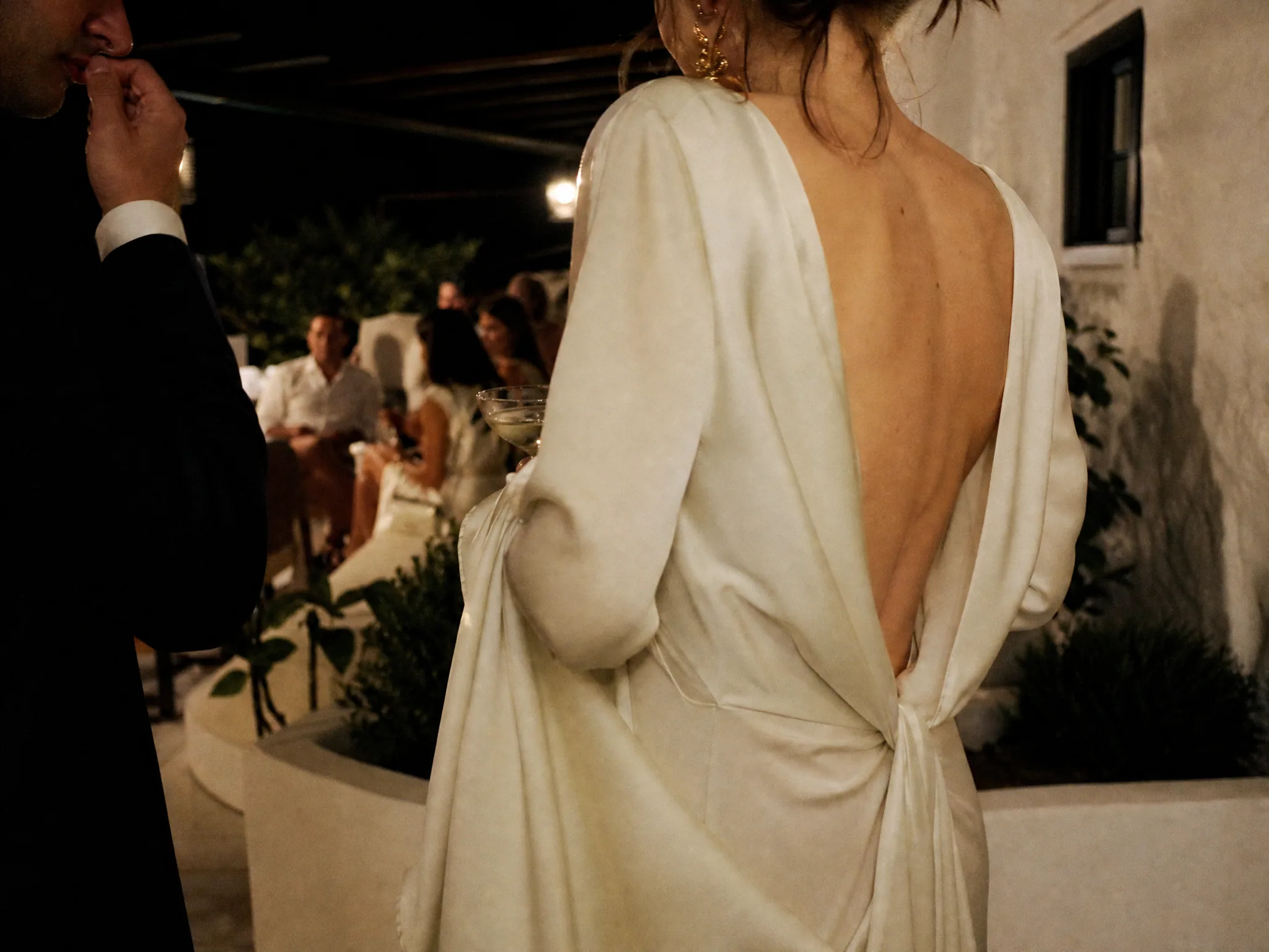 Videografía de Bodas en Menorca: Lo que Cambia en una Isla Más Pequeña
